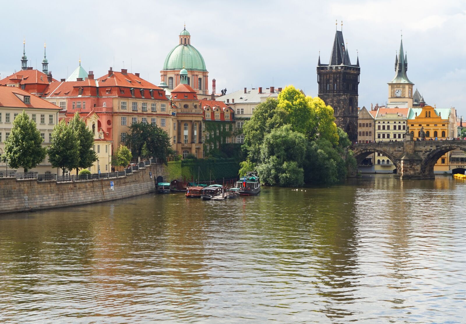 Sony Alpha a5000 (ILCE 5000) sample photo. Prague, czechia, tourism photography