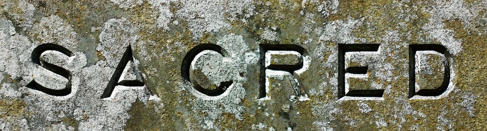 Sony DSC-RX100M5 sample photo. Sacred, inscription, grave photography