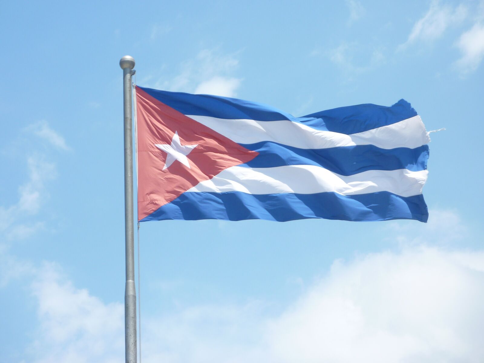 Panasonic DMC-ZS3 sample photo. Cuban, flag, cuban flag photography