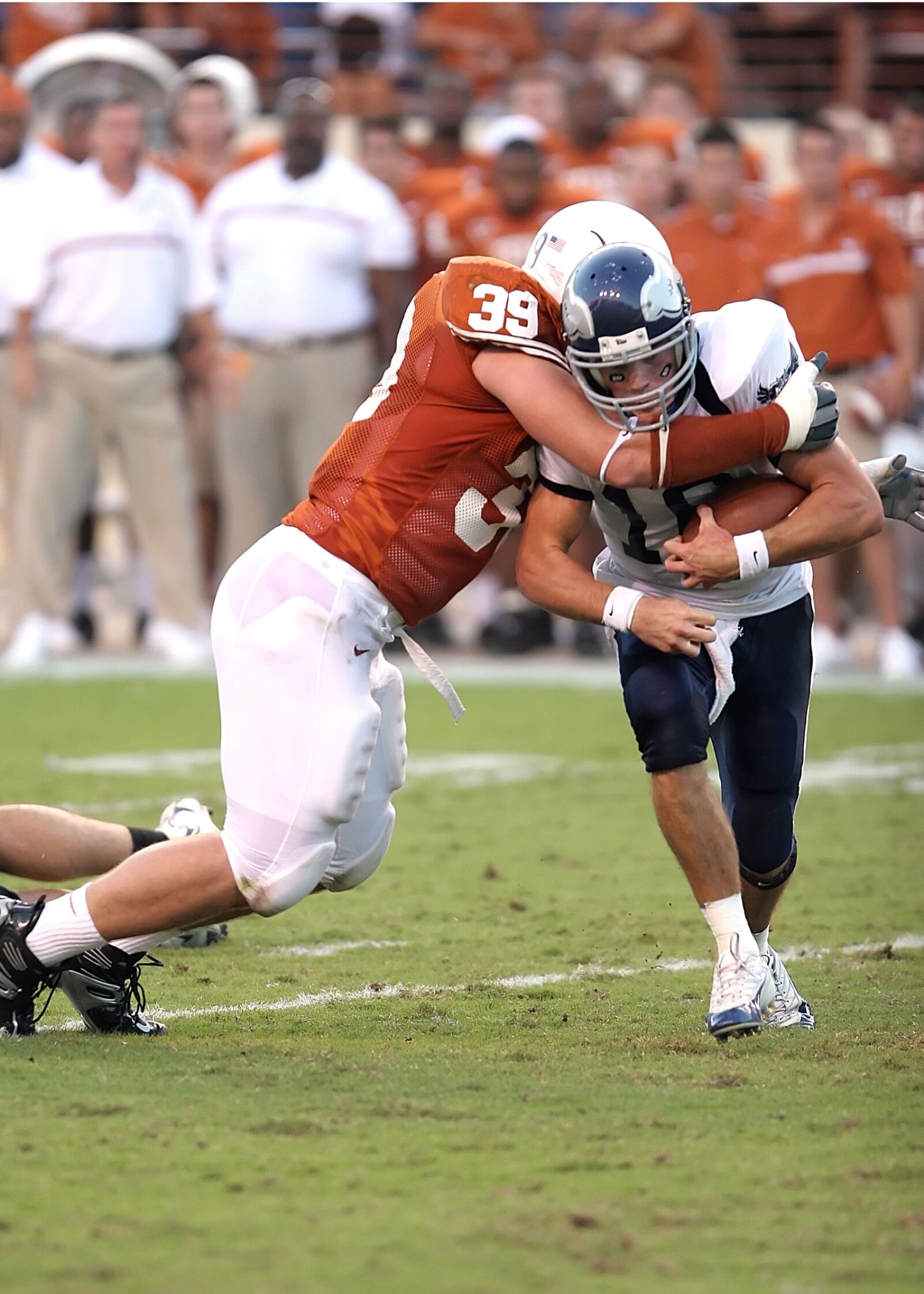 Canon EOS 20D sample photo. Football, american football, sport photography