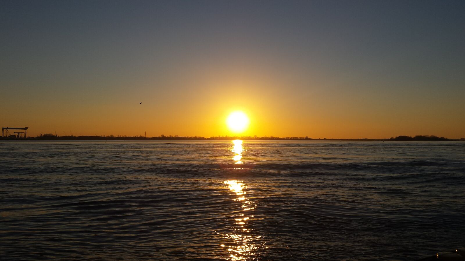 Samsung Galaxy S4 sample photo. Sunset, river, lake photography