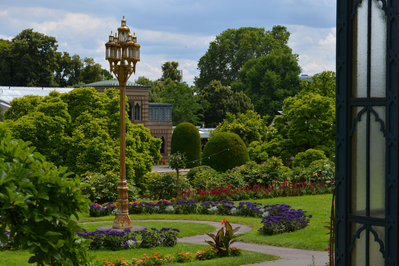 Nikon D5200 sample photo. Garden photography