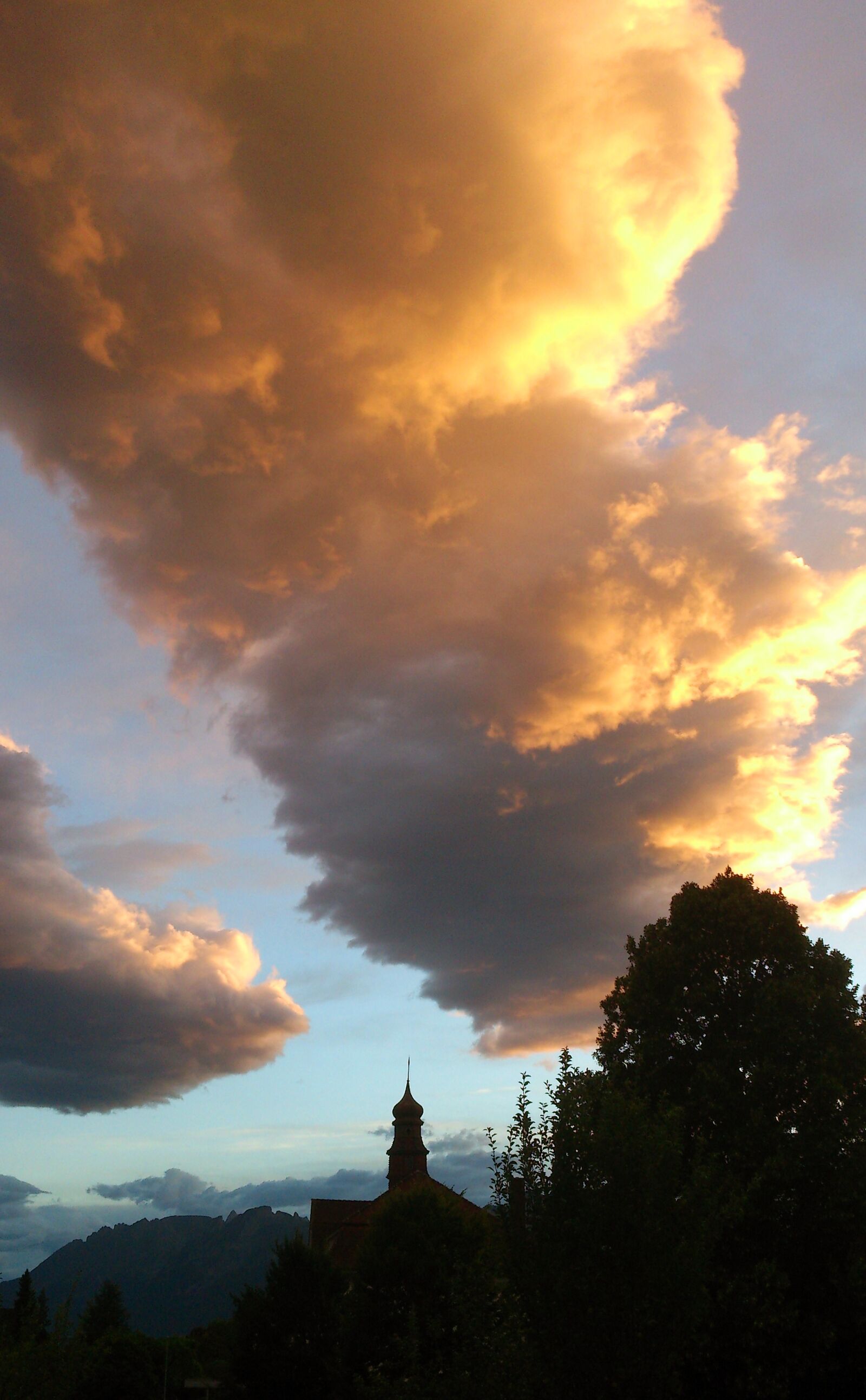 Sony Xperia V sample photo. Sunset, cloud, evening photography