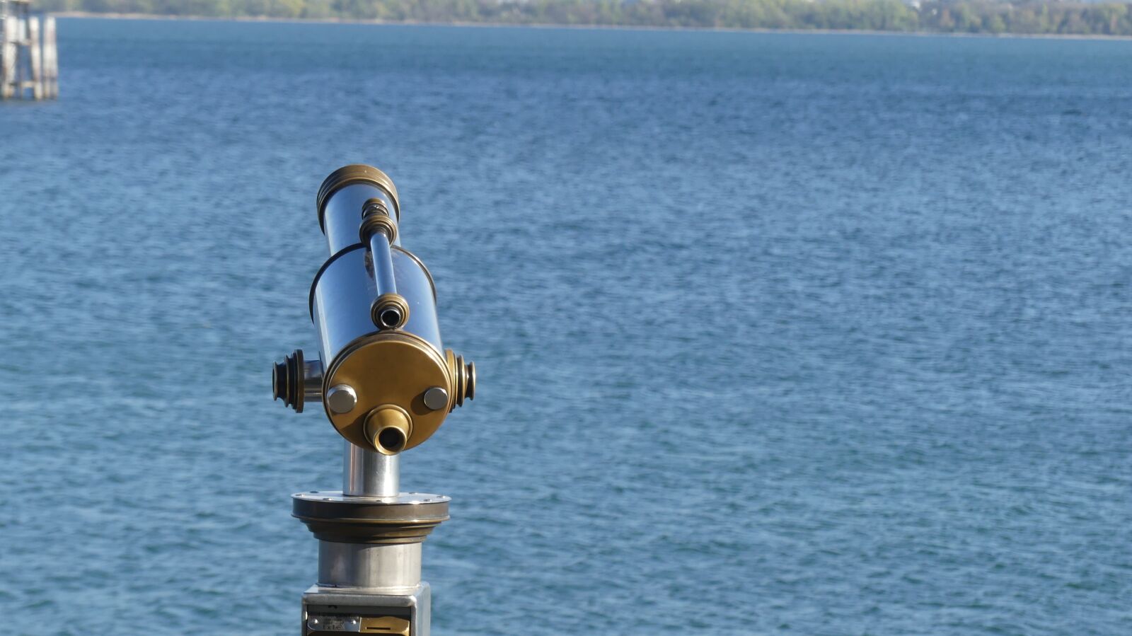 Panasonic Lumix DMC-FZ300 sample photo. Binoculars, water, view photography