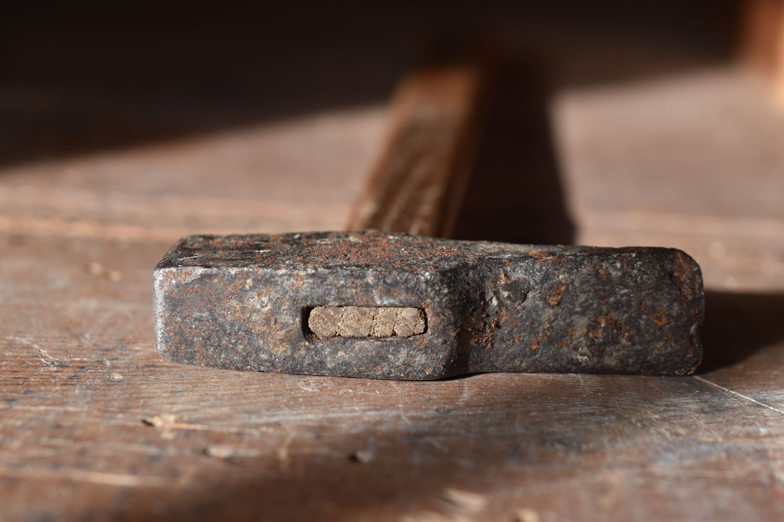 Nikon D5600 sample photo. Hammer, tool, carpenter photography