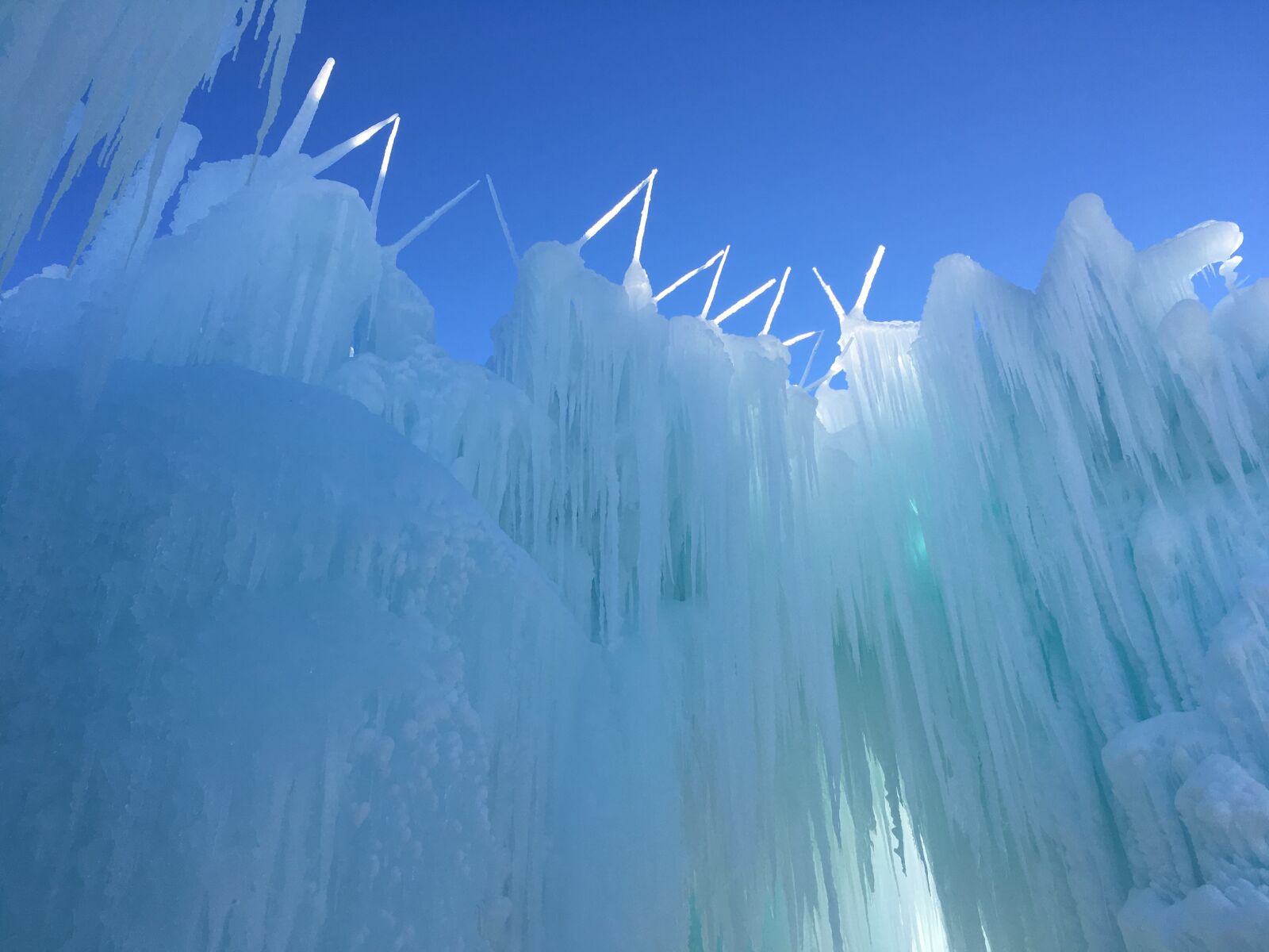 iPhone SE back camera 4.15mm f/2.2 sample photo. Ice, castle, canada photography