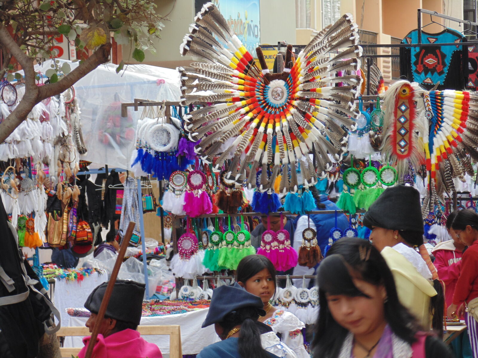 Sony Cyber-shot DSC-H200 sample photo. Sunday, market, views photography