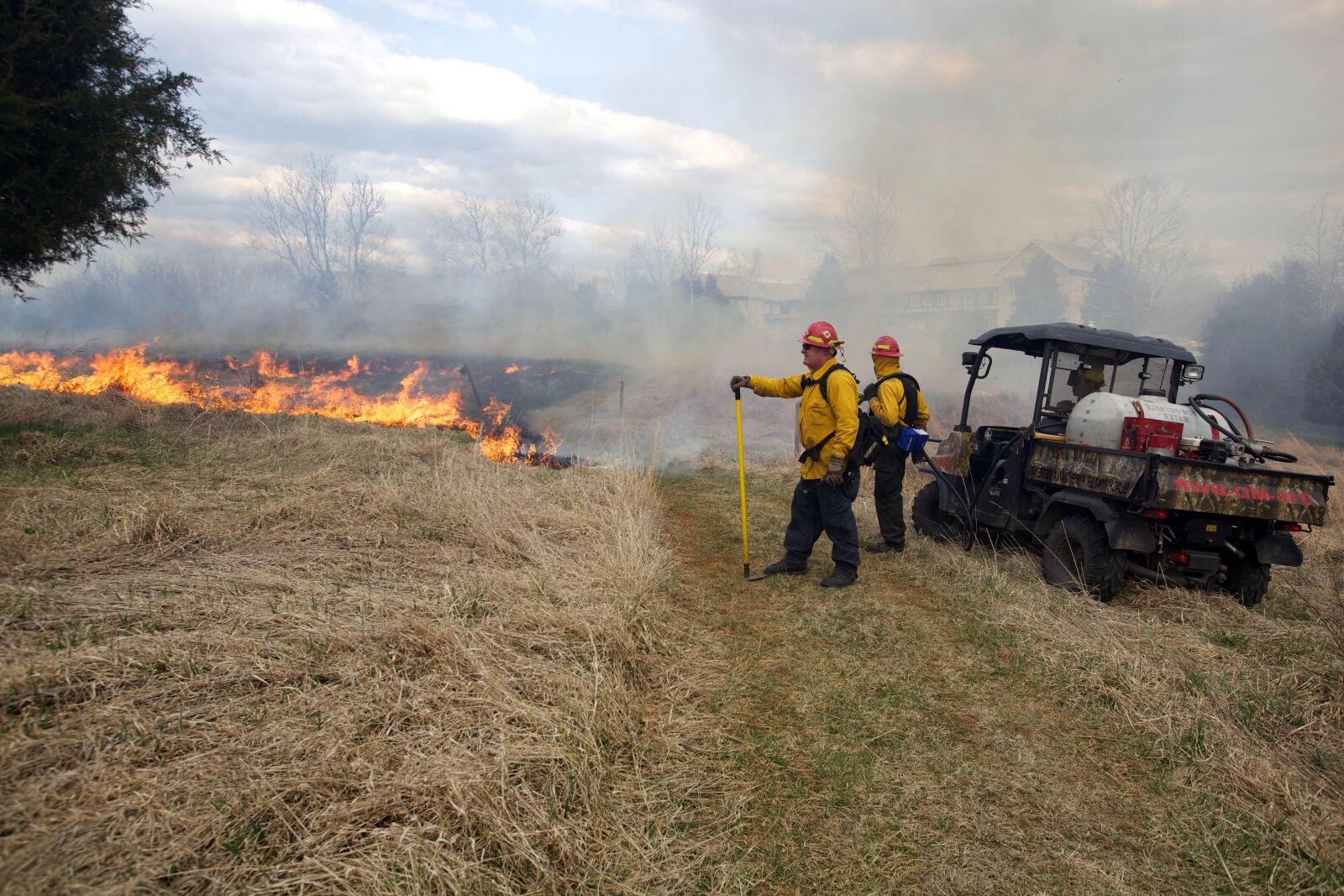 Canon EOS 5D Mark II sample photo. Firefighters, fire photography