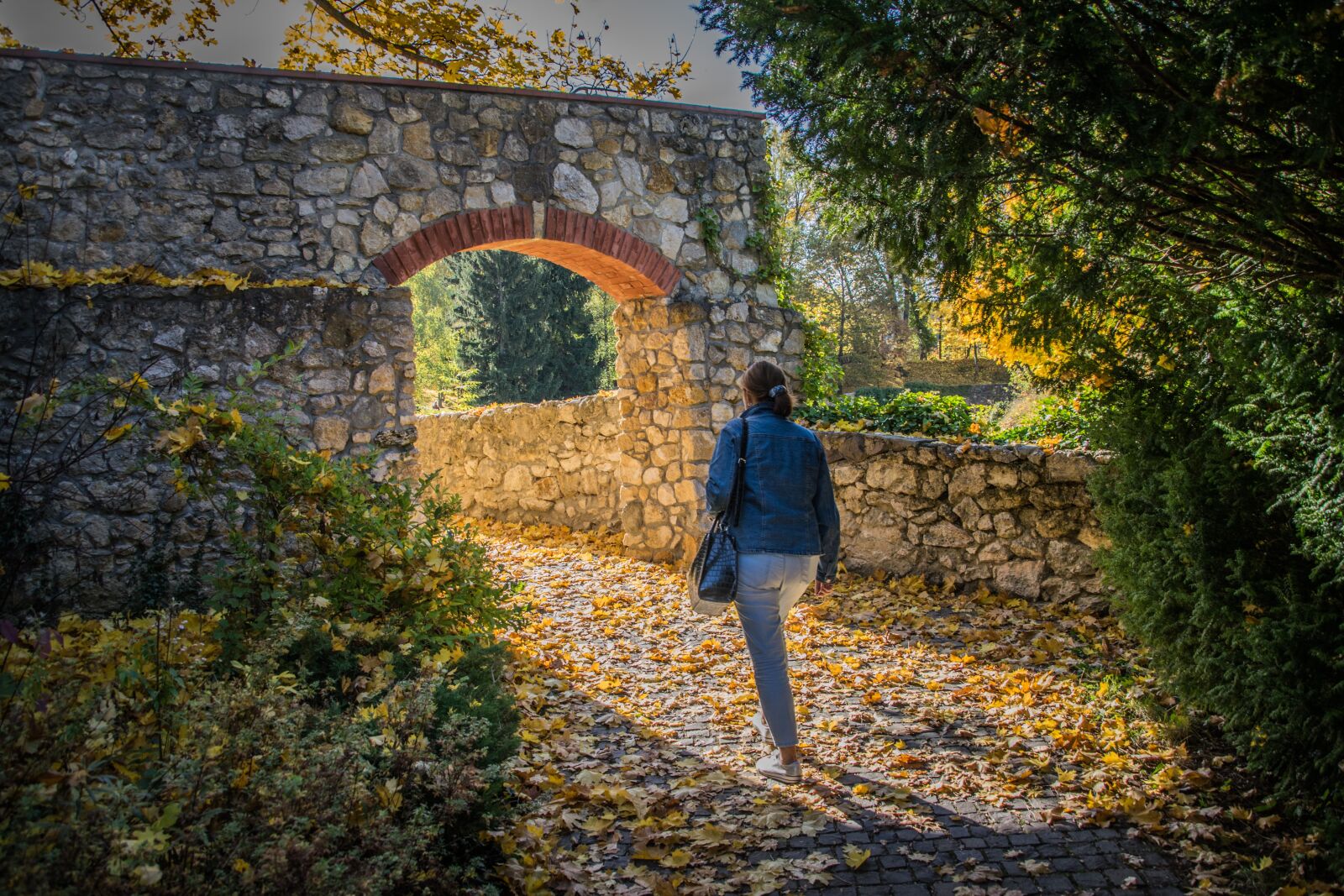 Nikon D5300 sample photo. Light, gate, architecture photography