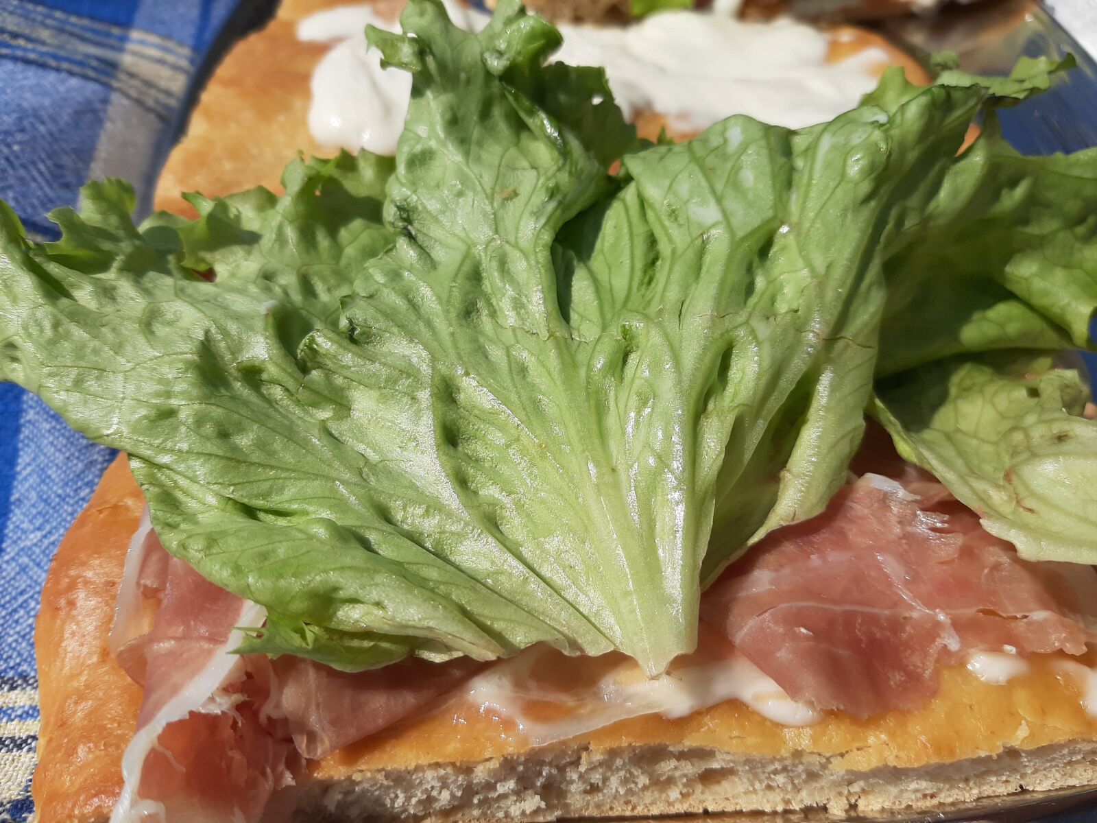 Samsung Galaxy A50 sample photo. Salad, focaccia, lunch photography