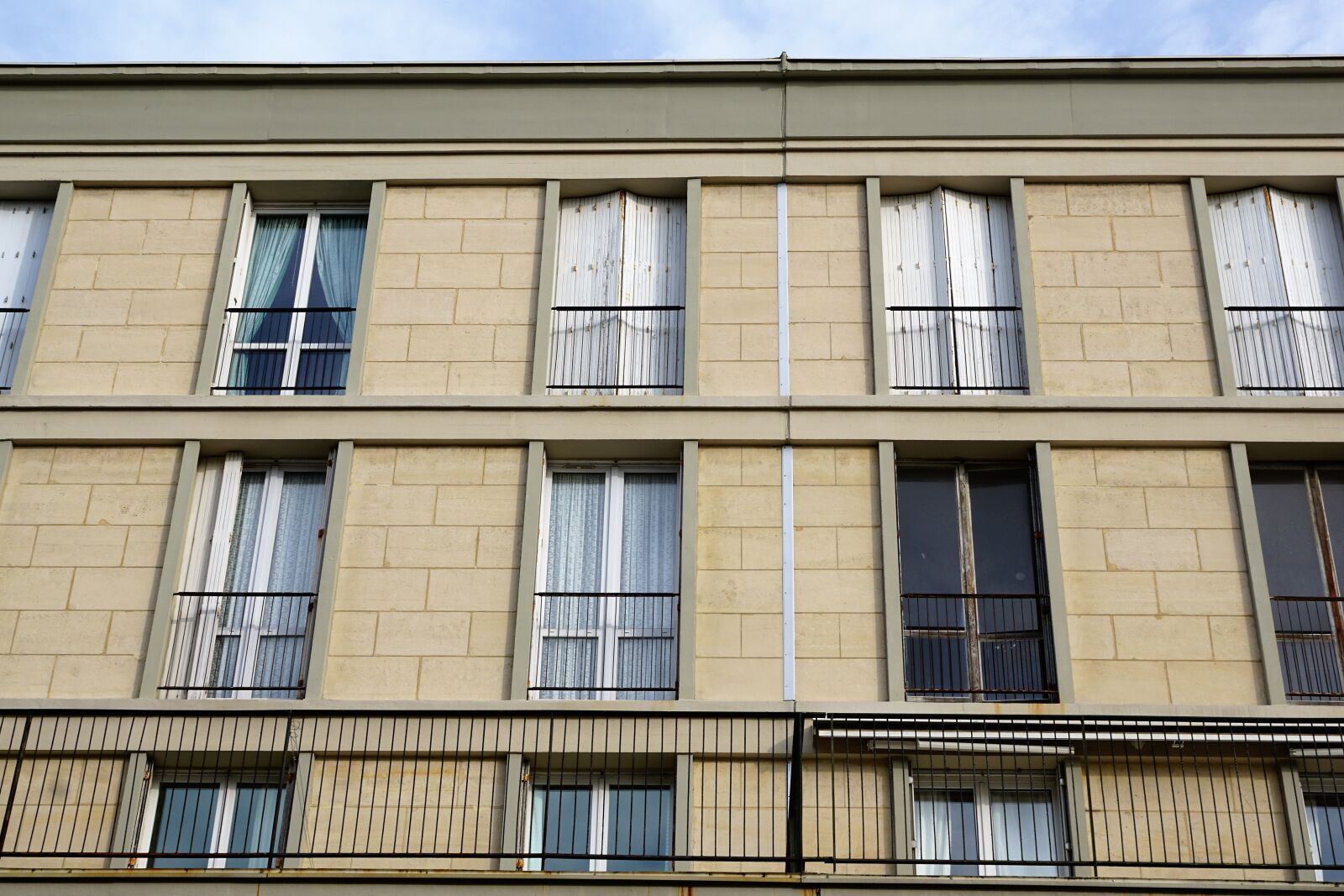 Sony ILCA-77M2 sample photo. Facade, house, le havre photography