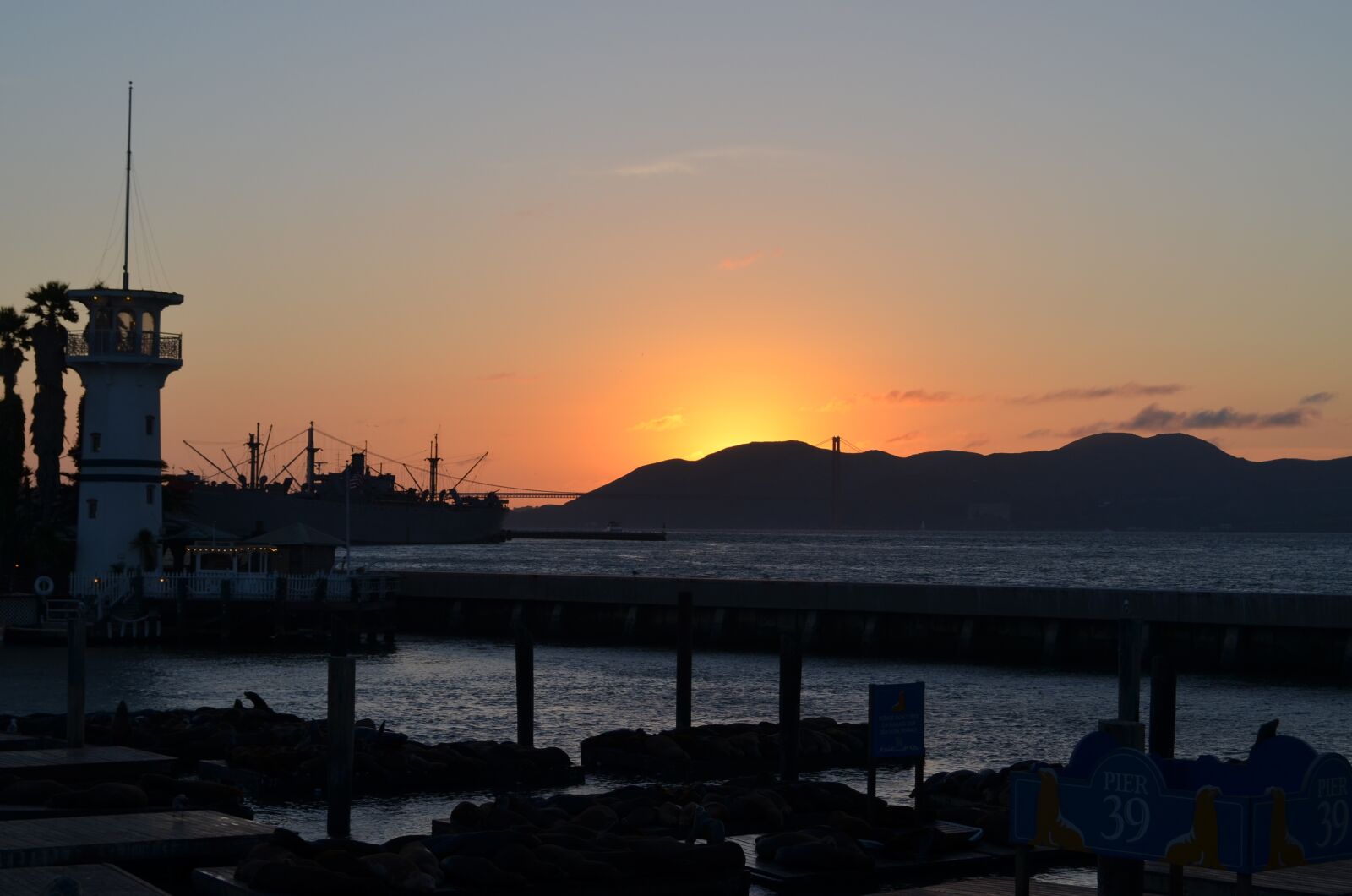 Nikon D5100 sample photo. Sunset, lighthouse, dusk photography