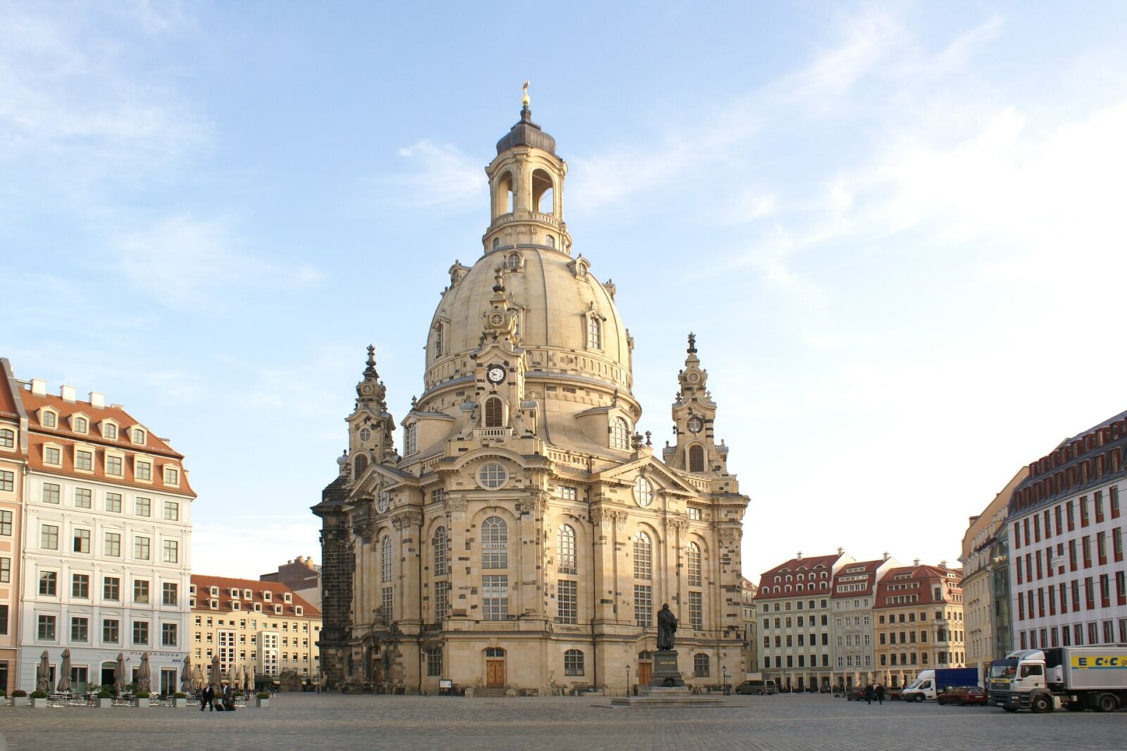 Sony Alpha DSLR-A100 sample photo. Frauenkirche, dresden, saxony photography
