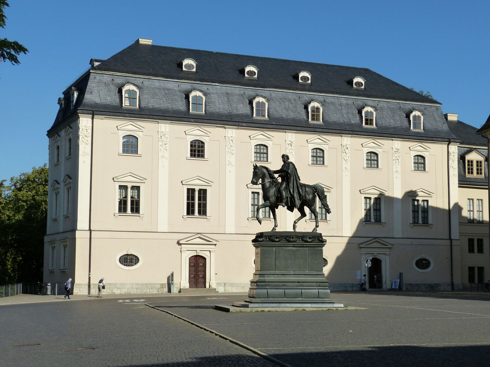 Panasonic Lumix DMC-FZ150 sample photo. Weimar, thuringia germany, unesco photography