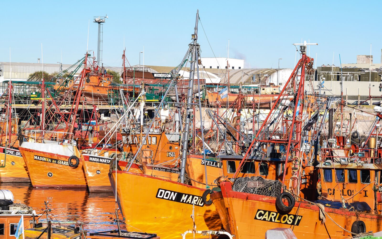 Nikon D5500 sample photo. Boats, fishing, costa photography