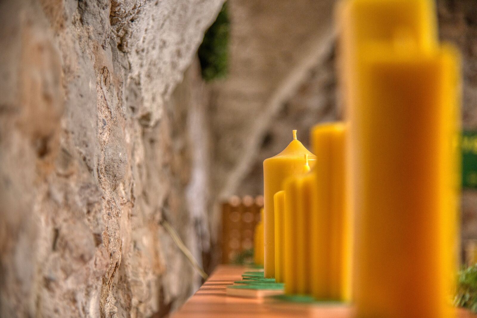 Nikon D750 sample photo. Vault, candles, christmas photography