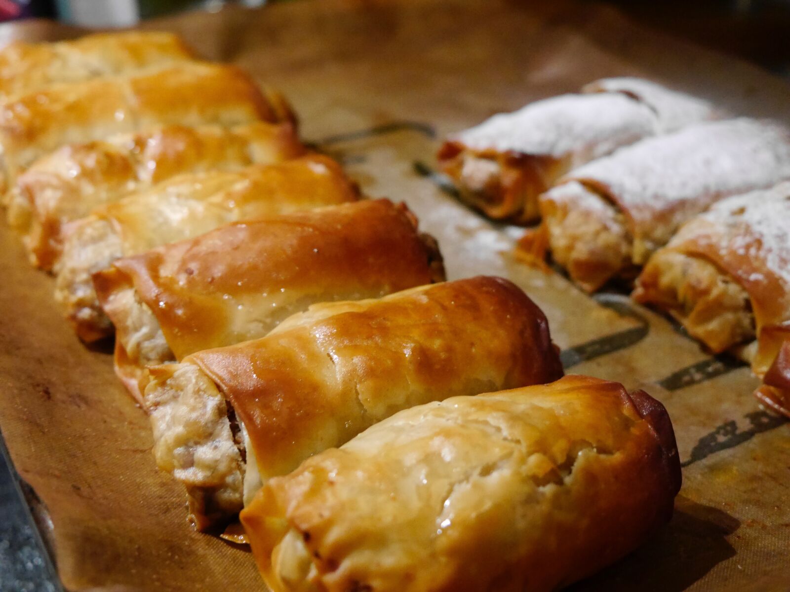 Panasonic Lumix DMC-G6 sample photo. Strudel, baking, pastry photography