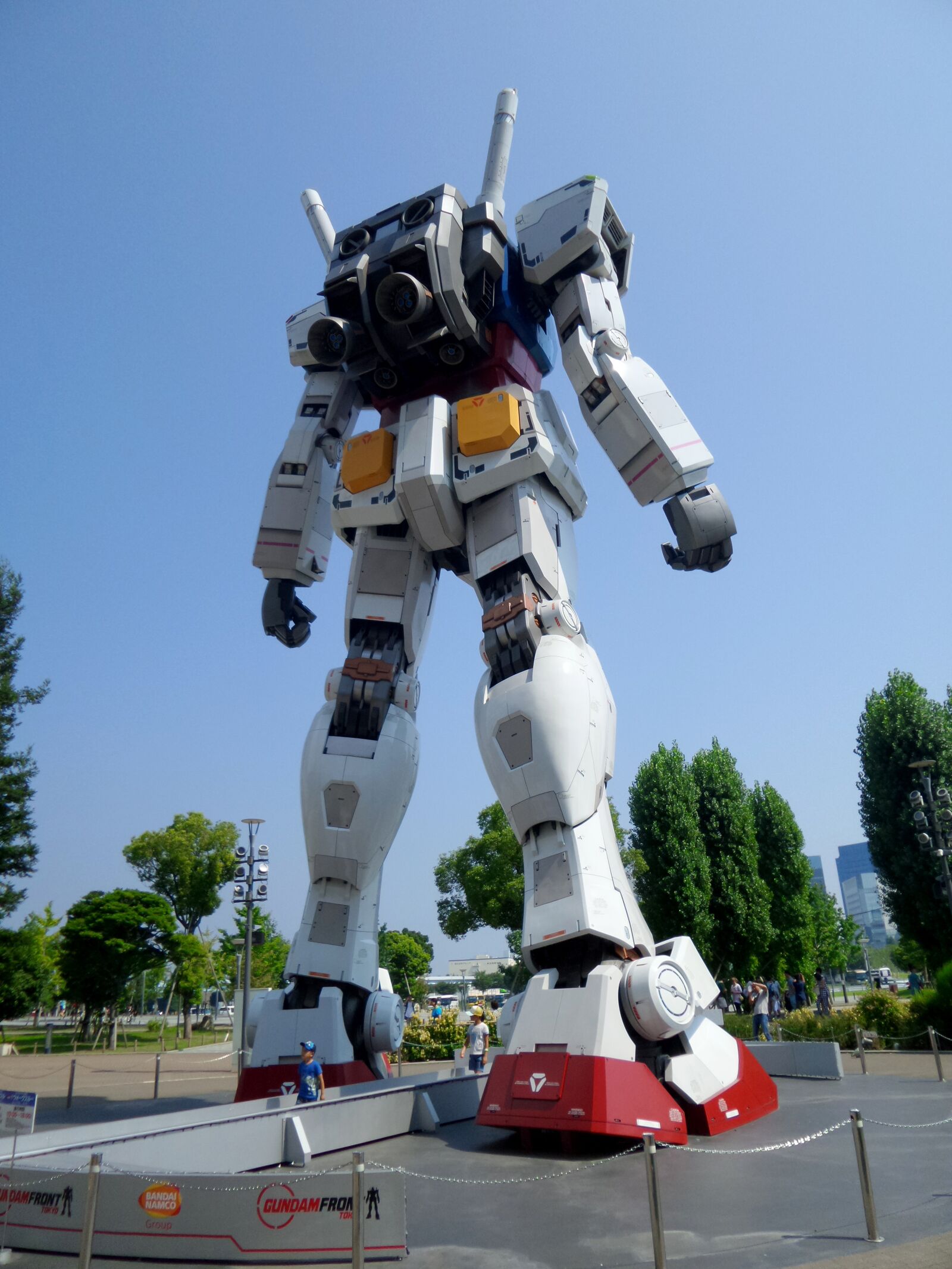 Samsung Galaxy K Zoom sample photo. Gundam, front, daiba photography