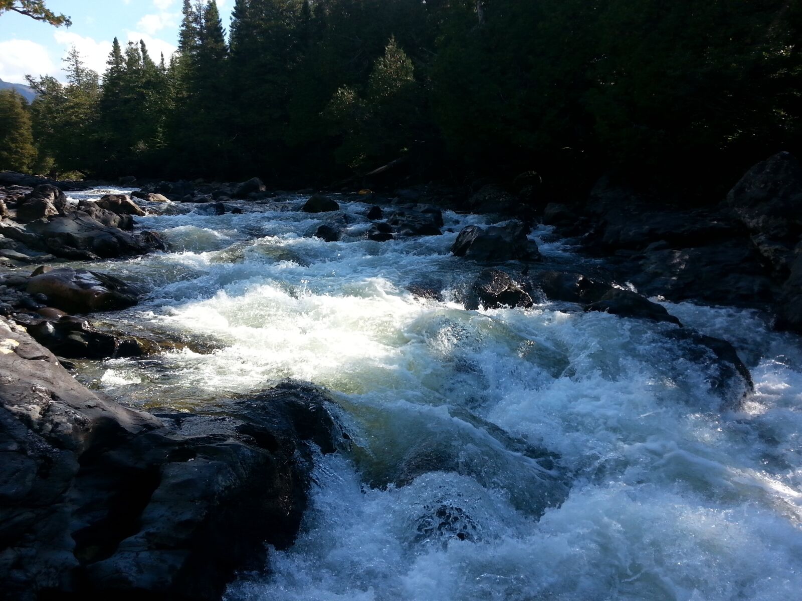 Samsung Galaxy S3 sample photo. River, nature, gaspésie photography
