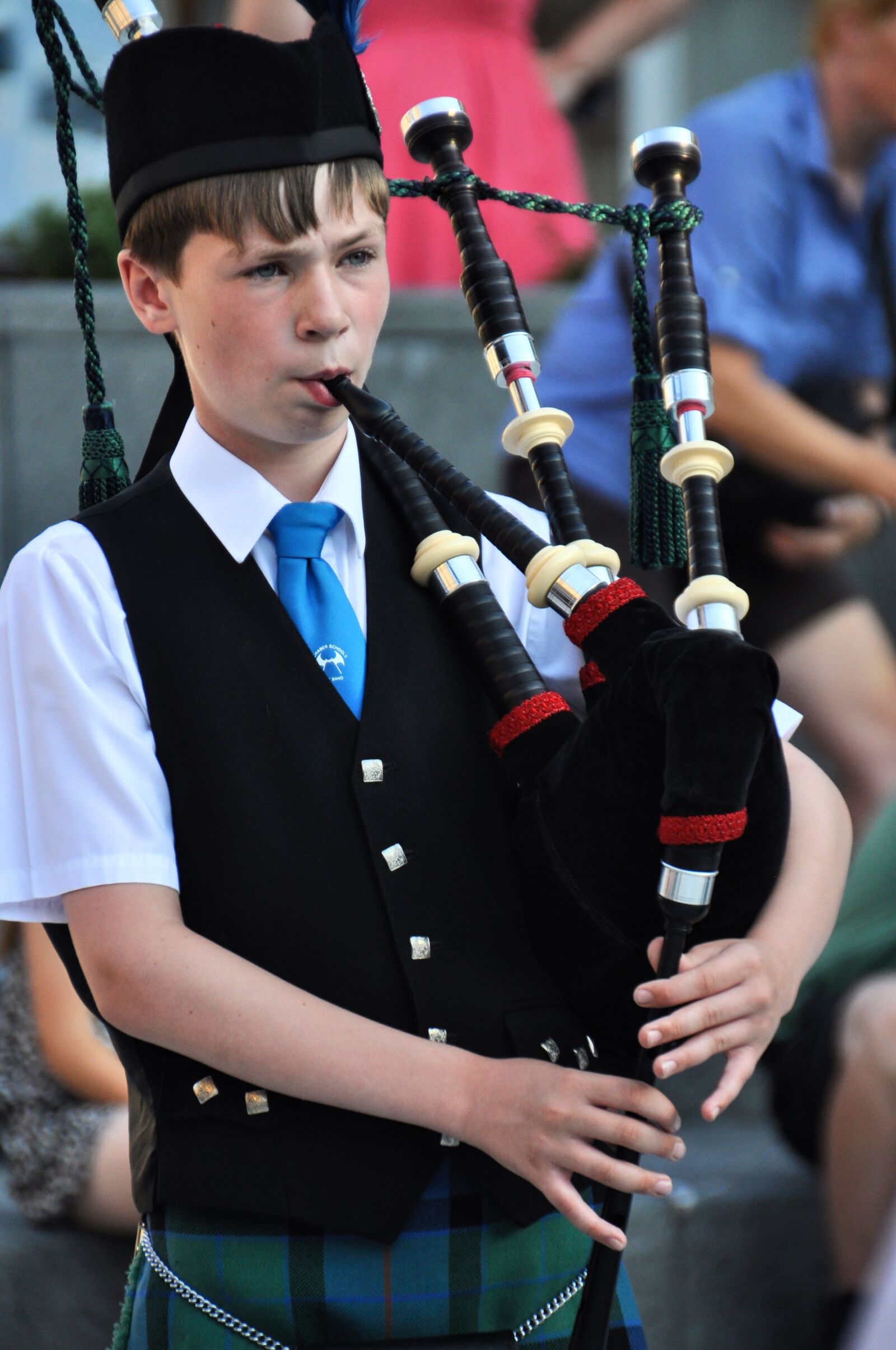 Nikon D5000 sample photo. Bagpipes, boy, scotland photography
