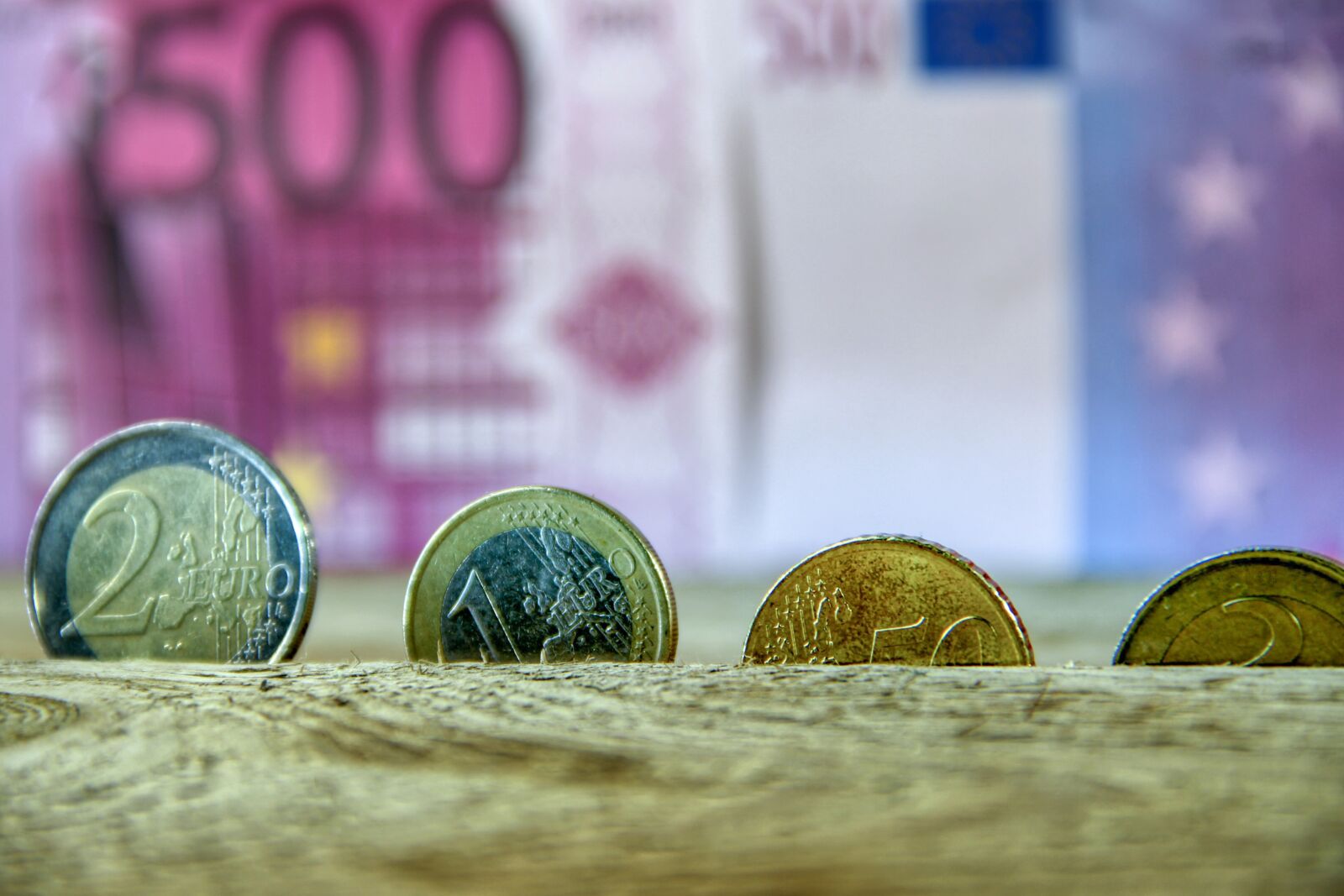 Canon EOS 600D (Rebel EOS T3i / EOS Kiss X5) sample photo. Euro, money, coins photography