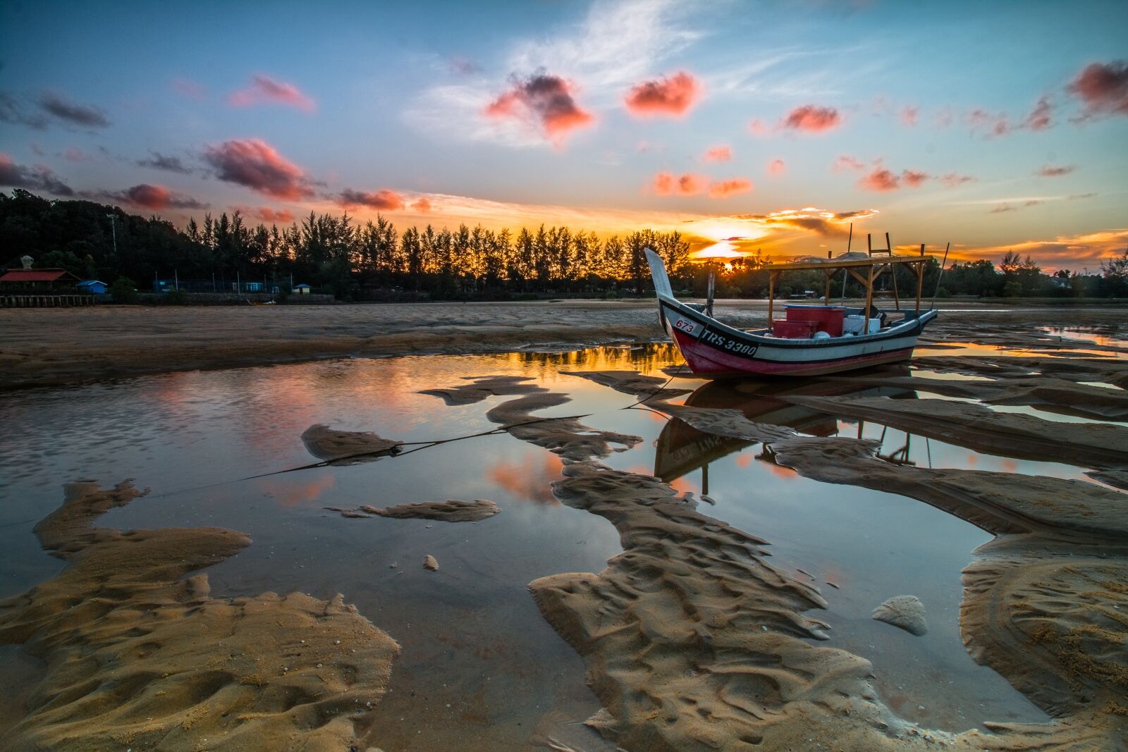Canon EOS 70D sample photo. Water, reflection, travel photography