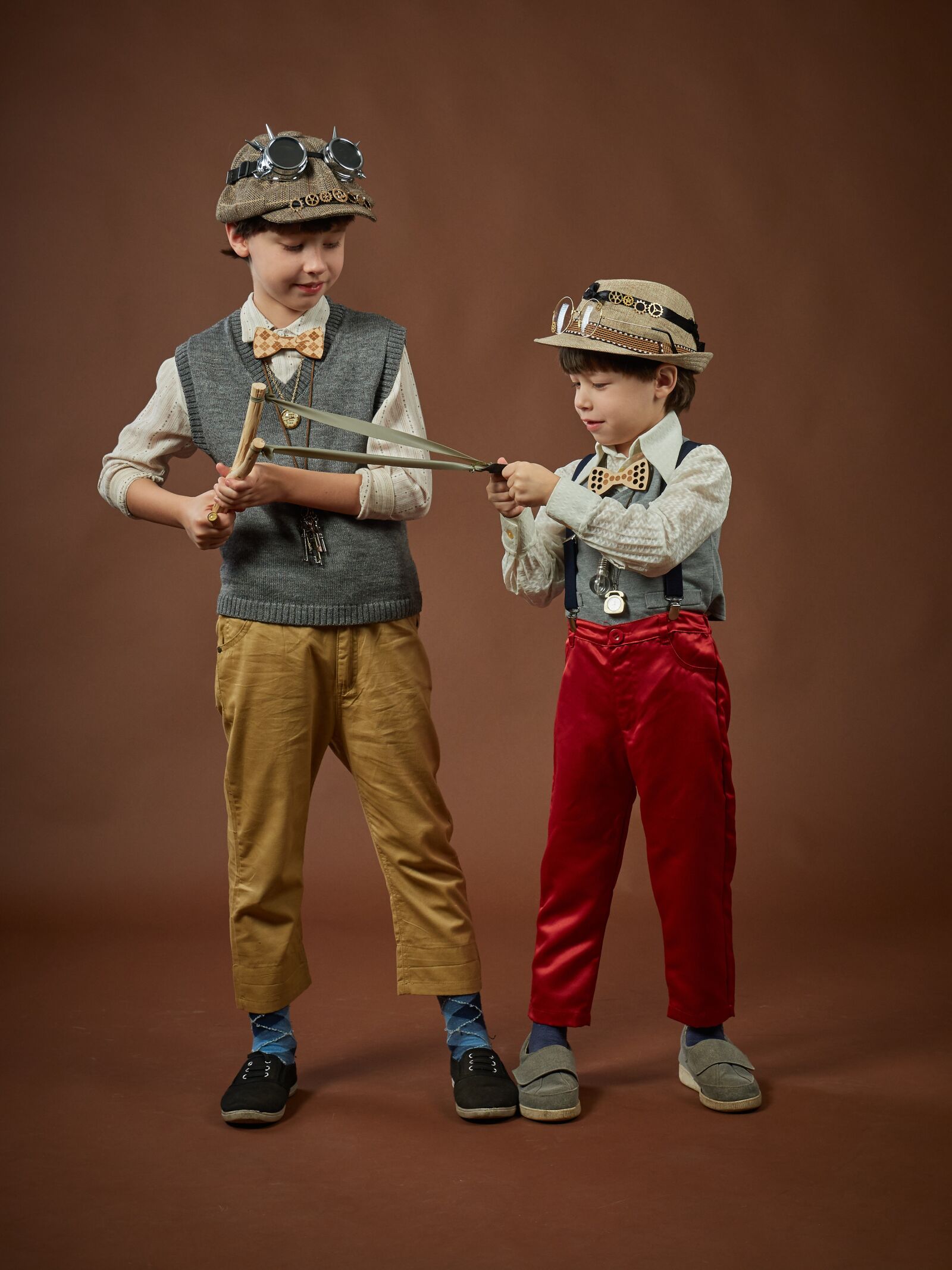 Olympus OM-D E-M5 II sample photo. Kids, steampunk, boys photography