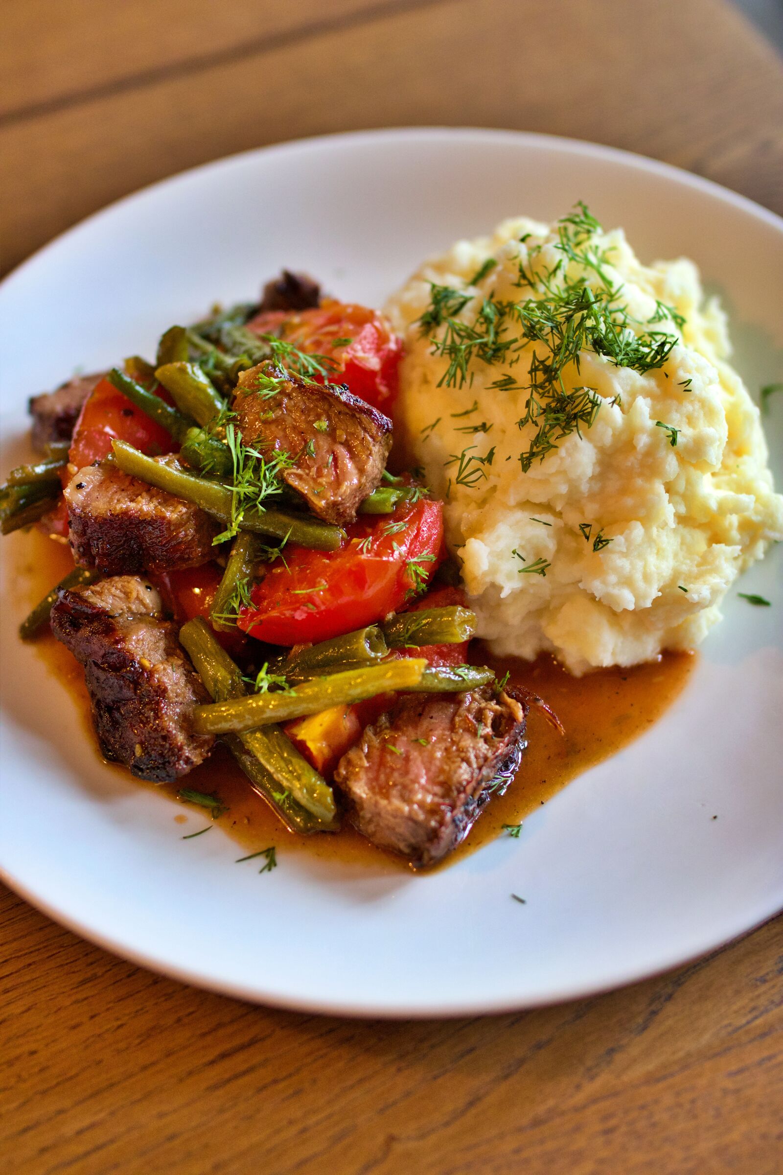 Canon EOS 750D (EOS Rebel T6i / EOS Kiss X8i) sample photo. Food, dinner, steak photography