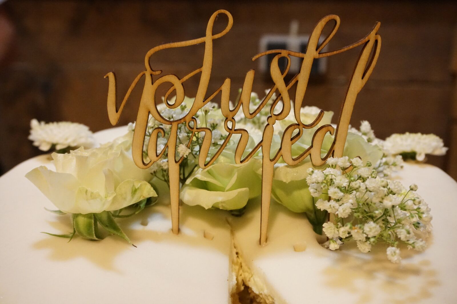 Sony a6300 sample photo. Just, married, cake photography