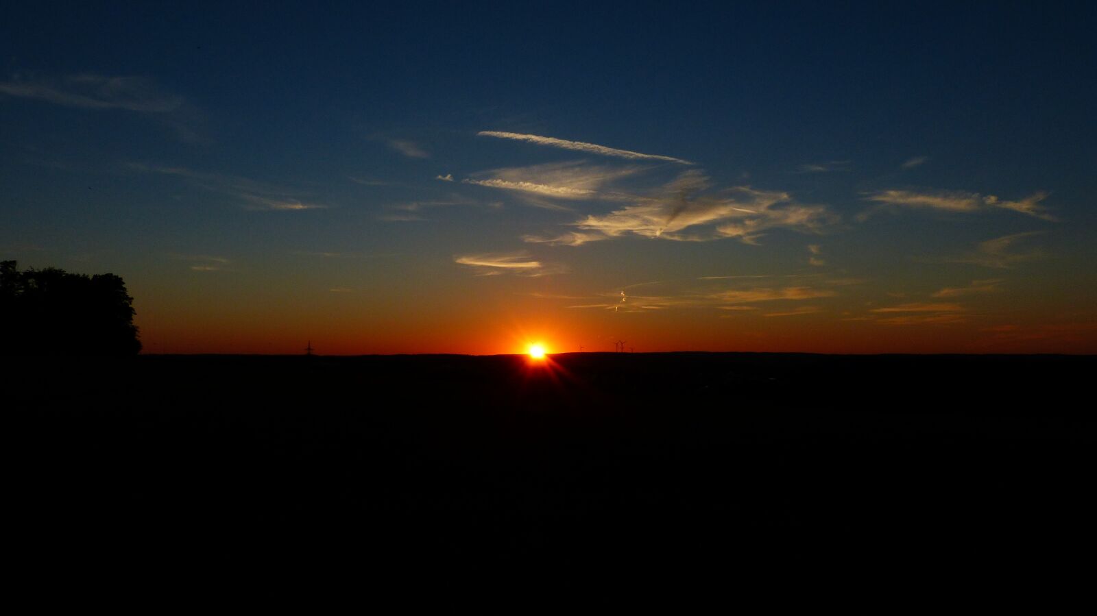Panasonic Lumix DMC-FZ200 sample photo. Sunset, sky, clouds photography