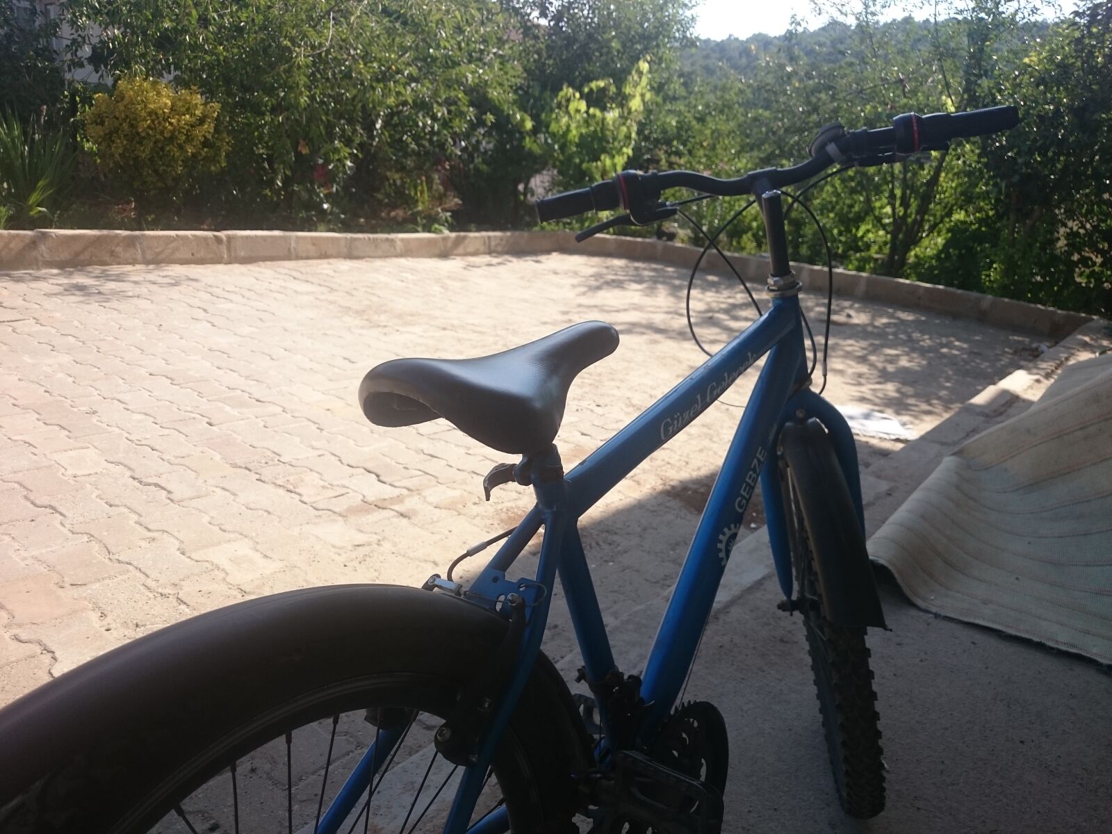 Sony Xperia Z2 sample photo. Bicycle, tree, armchair photography