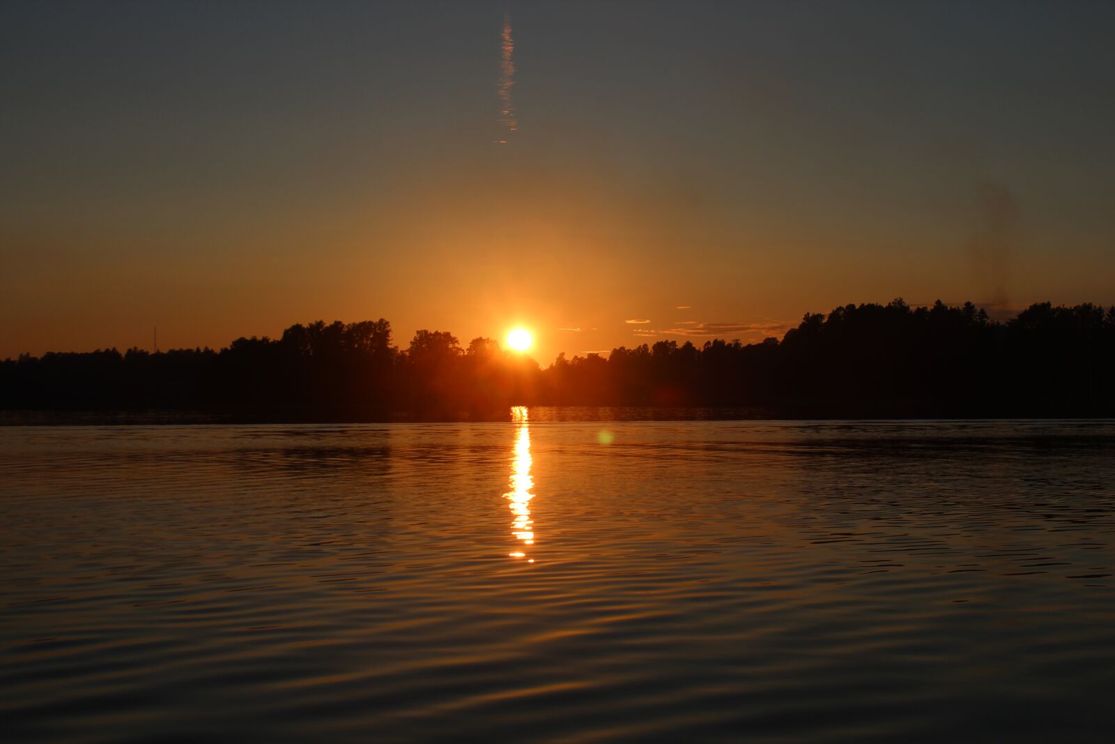 Canon EOS 600D (Rebel EOS T3i / EOS Kiss X5) sample photo. Sunset, helsinki, landscape photography