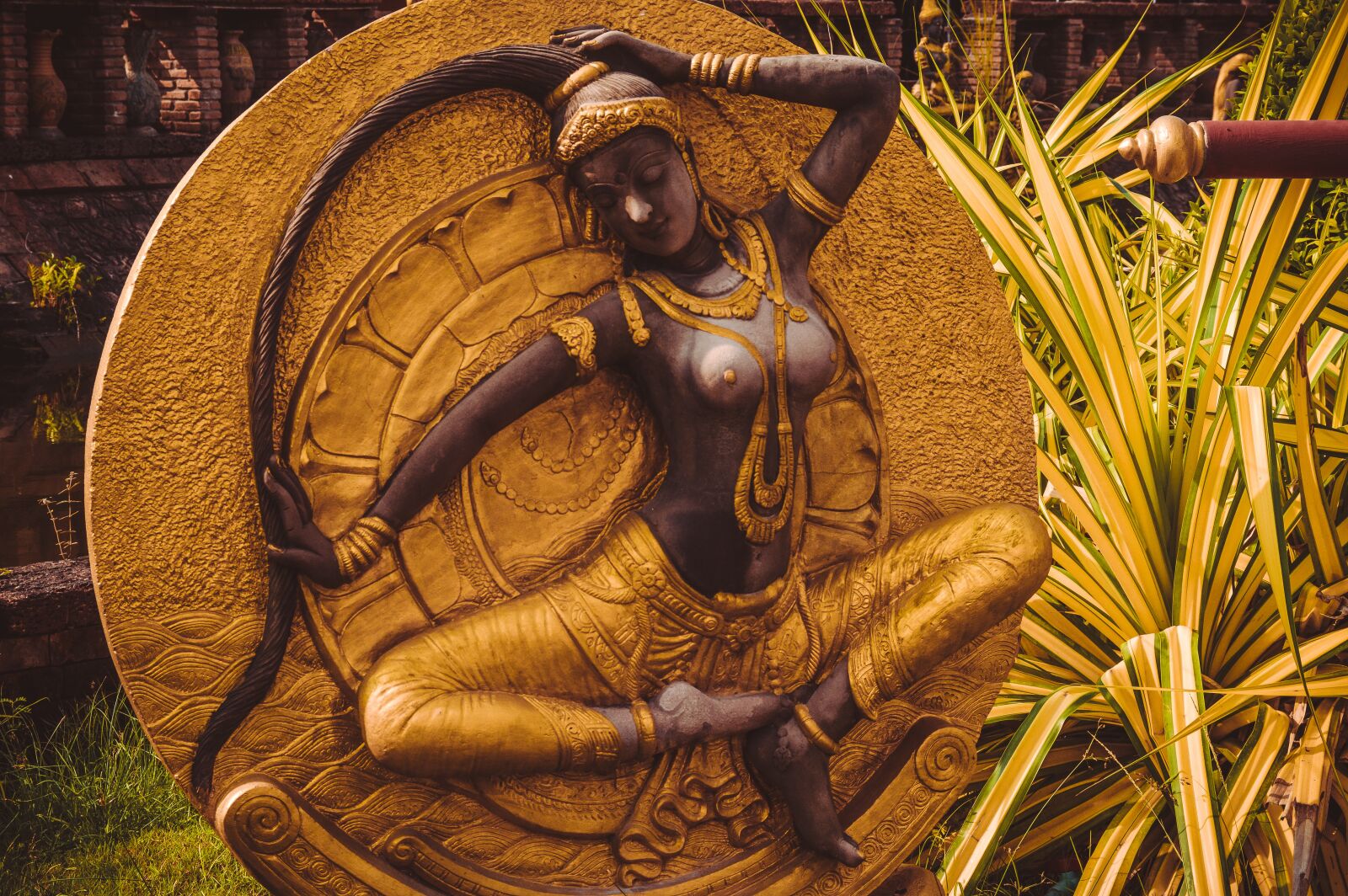 Nikon D3200 sample photo. Religion, sculpture, thailand photography