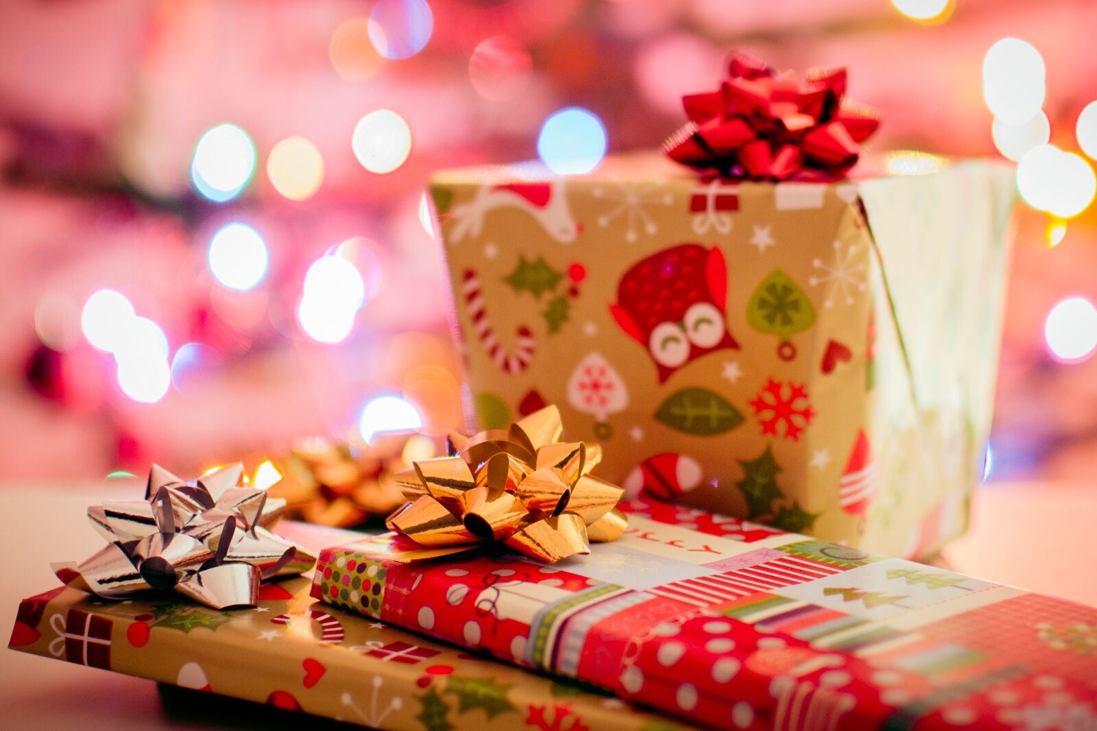 Nikon D3100 sample photo. Christmas, gifts, presents photography