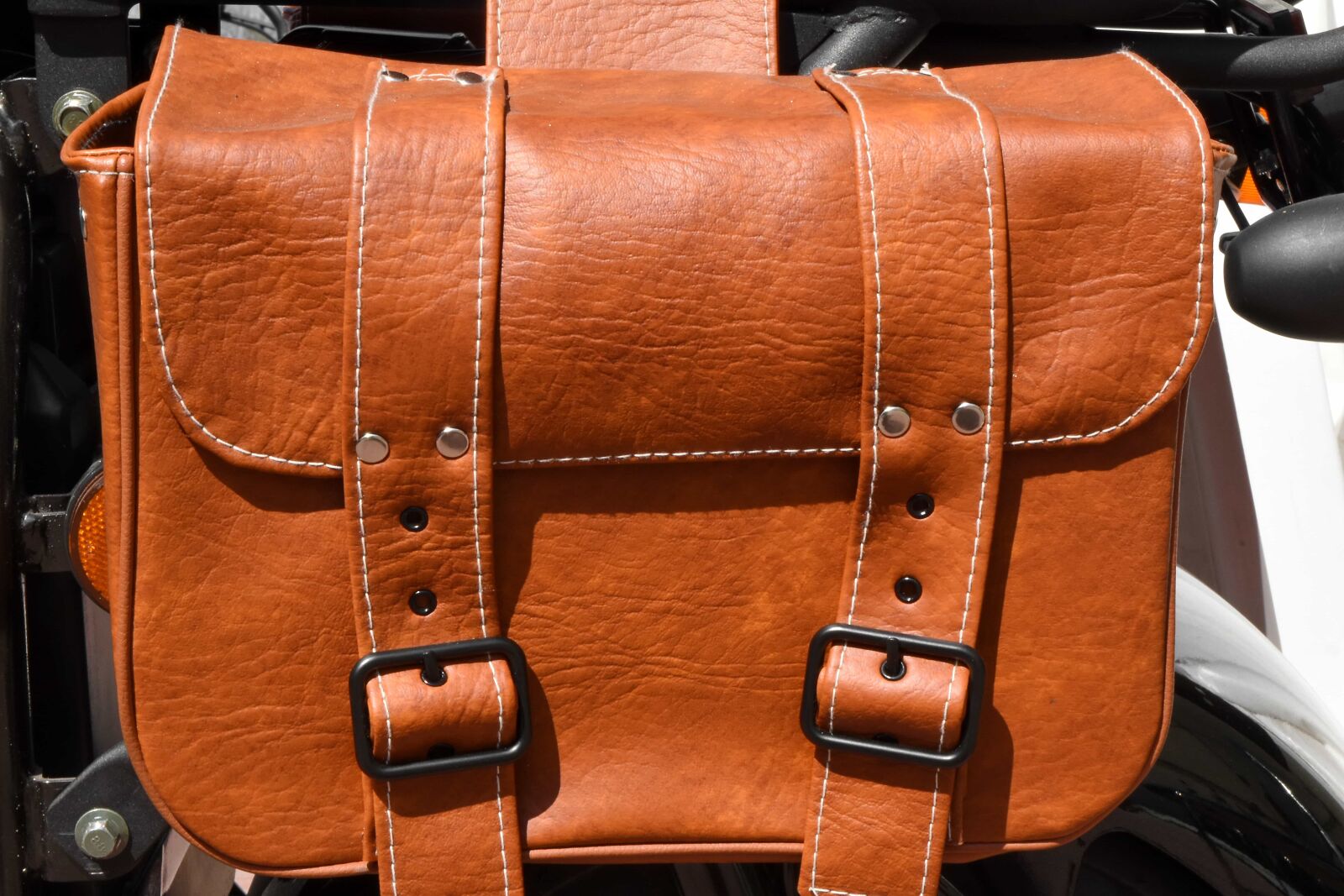 Nikon D5500 sample photo. Motorcycle, luggage, seat, leather photography