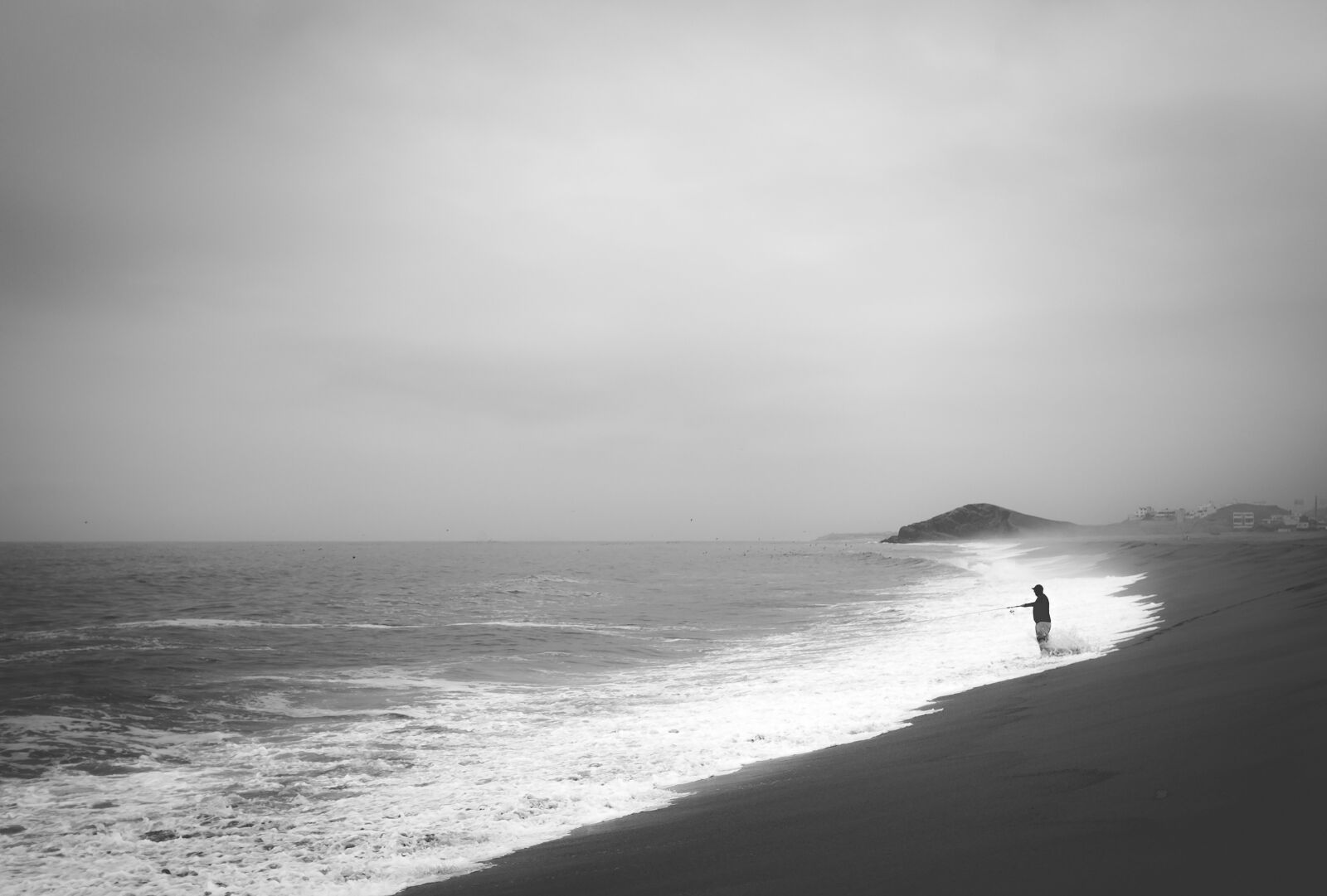 Fujifilm X100F sample photo. Beach, sand, sea photography