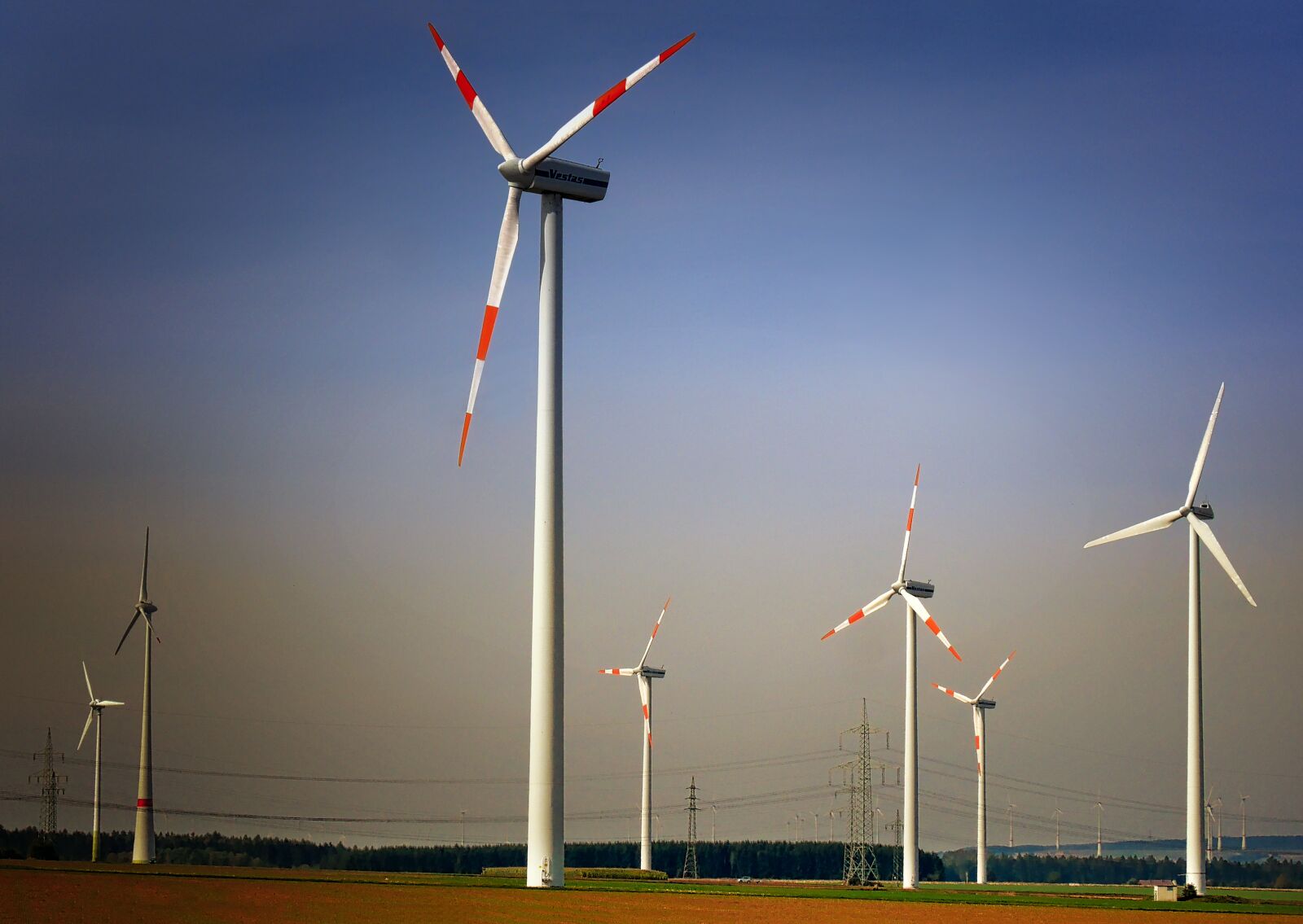 Panasonic Lumix DMC-GX7 sample photo. Electricity, turbine, energy photography