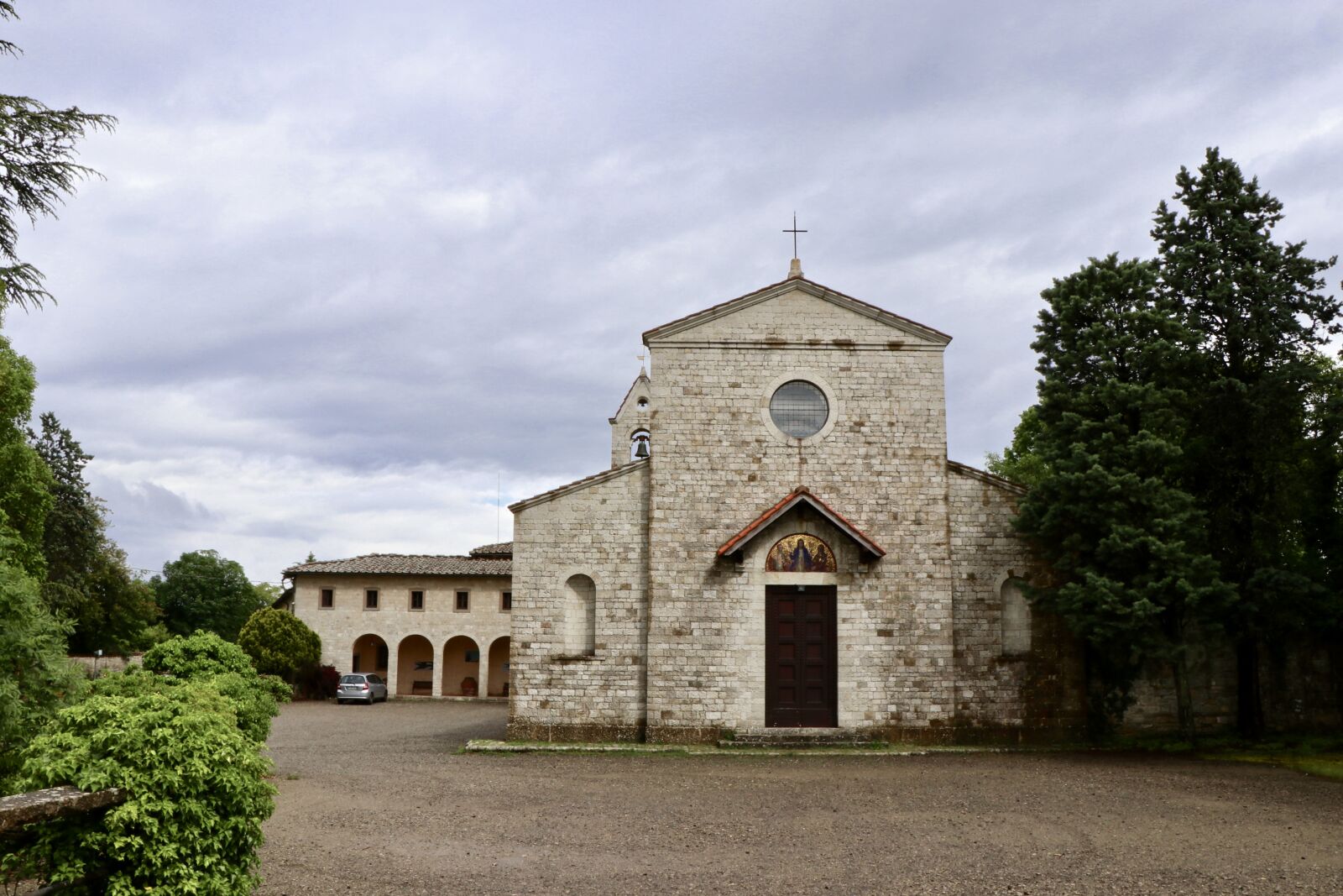 Canon EF-S 18-135mm F3.5-5.6 IS USM sample photo. Convent, the franciscans, clouds photography