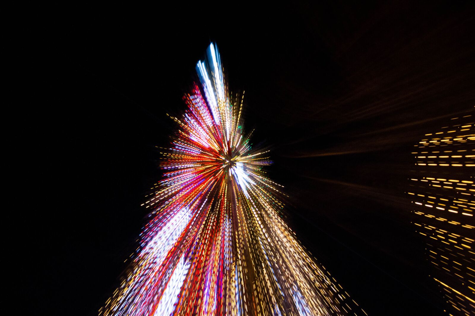 Canon EOS 100D (EOS Rebel SL1 / EOS Kiss X7) sample photo. Christmas light, abstract, background photography