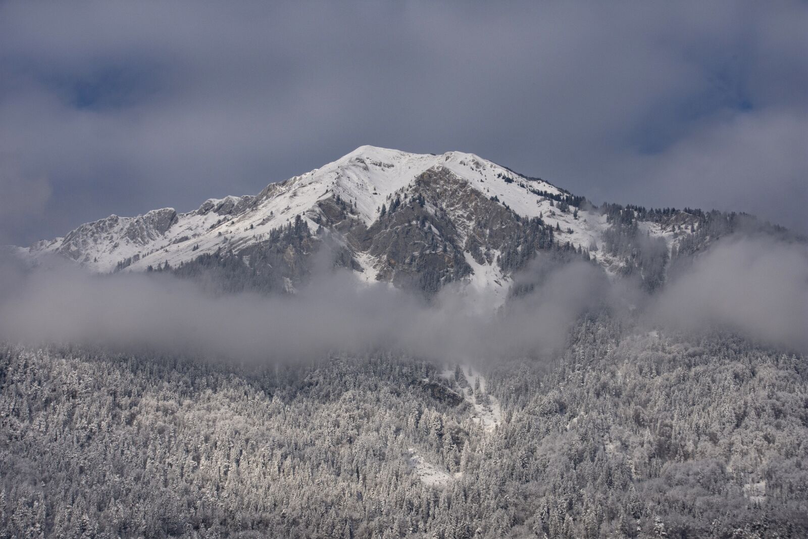 Nikon D7200 sample photo. Winter, snow, water photography