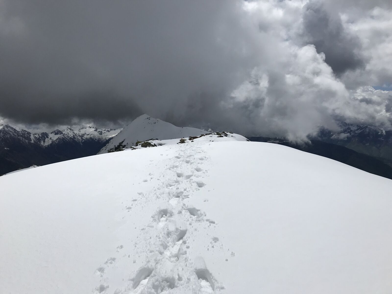 iPhone 7 back camera 3.99mm f/1.8 sample photo. Piz de molinera, alpine photography