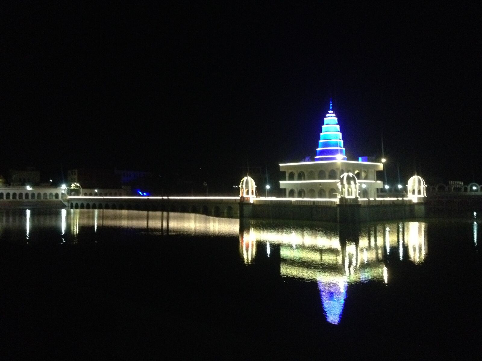 iPhone 4S back camera 4.28mm f/2.4 sample photo. Jind photography
