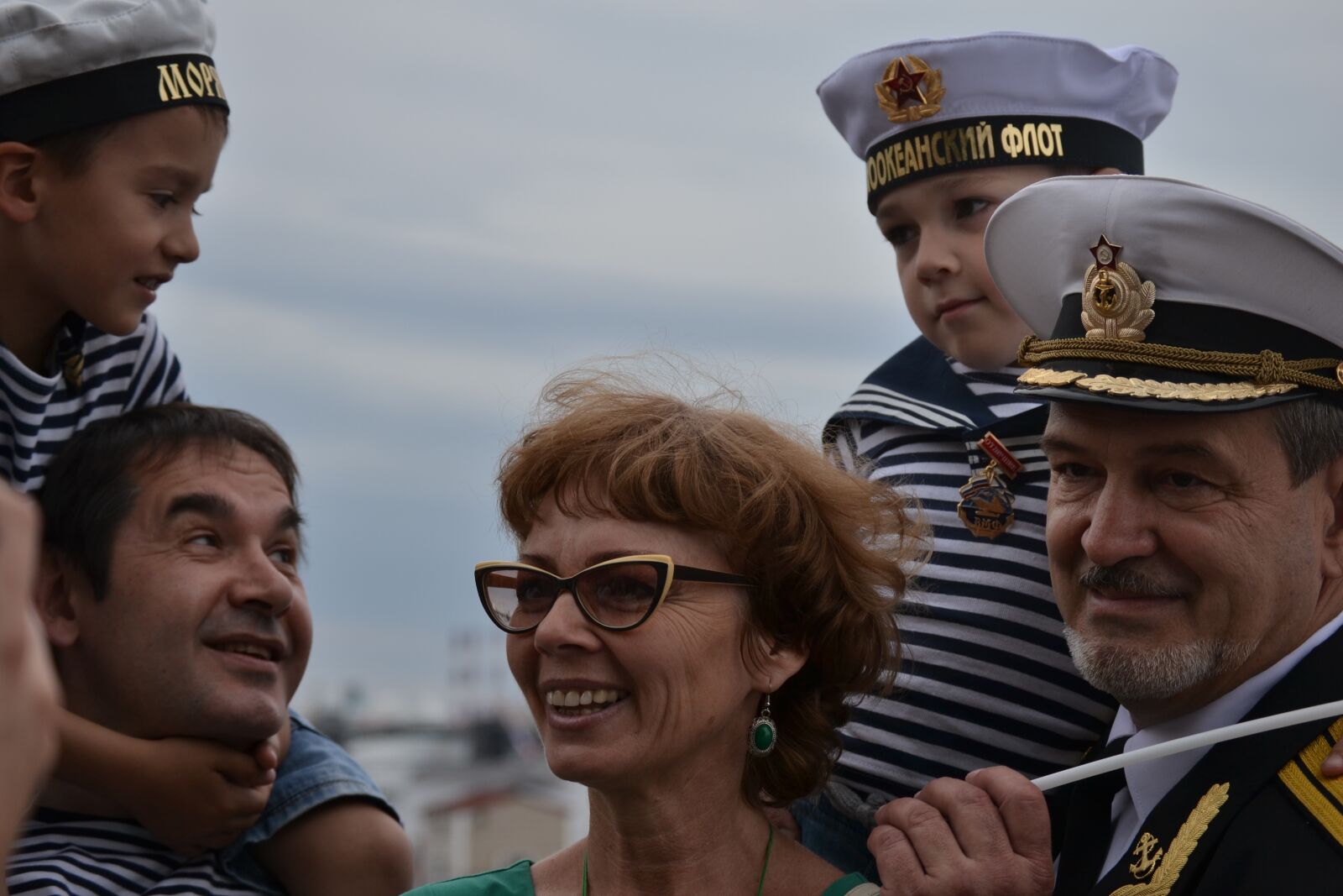 Nikon D3100 sample photo. Family, generation, holiday photography