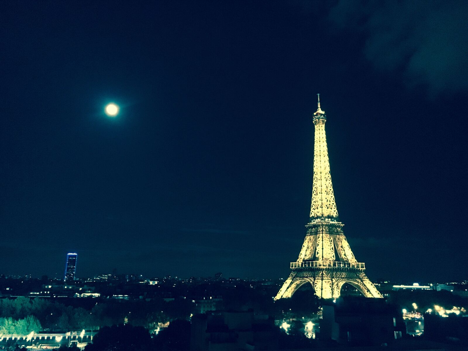 Apple iPhone 6s sample photo. Eiffel tower, paris, monument photography