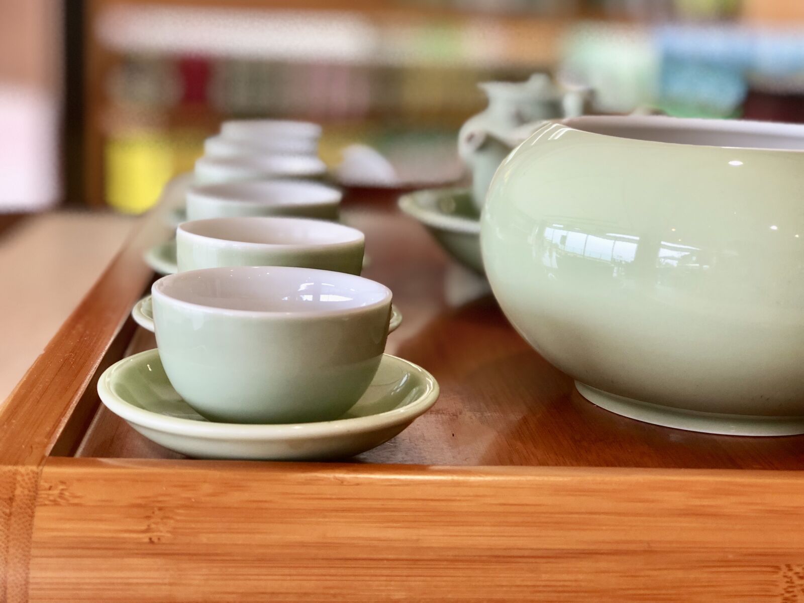 iPhone 8 Plus back dual camera 6.6mm f/2.8 sample photo. Tables, bowl, food photography