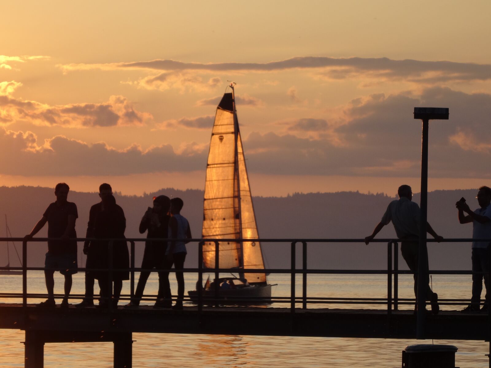 Sony DSC-HX50 sample photo. Lake constance, sunset, web photography