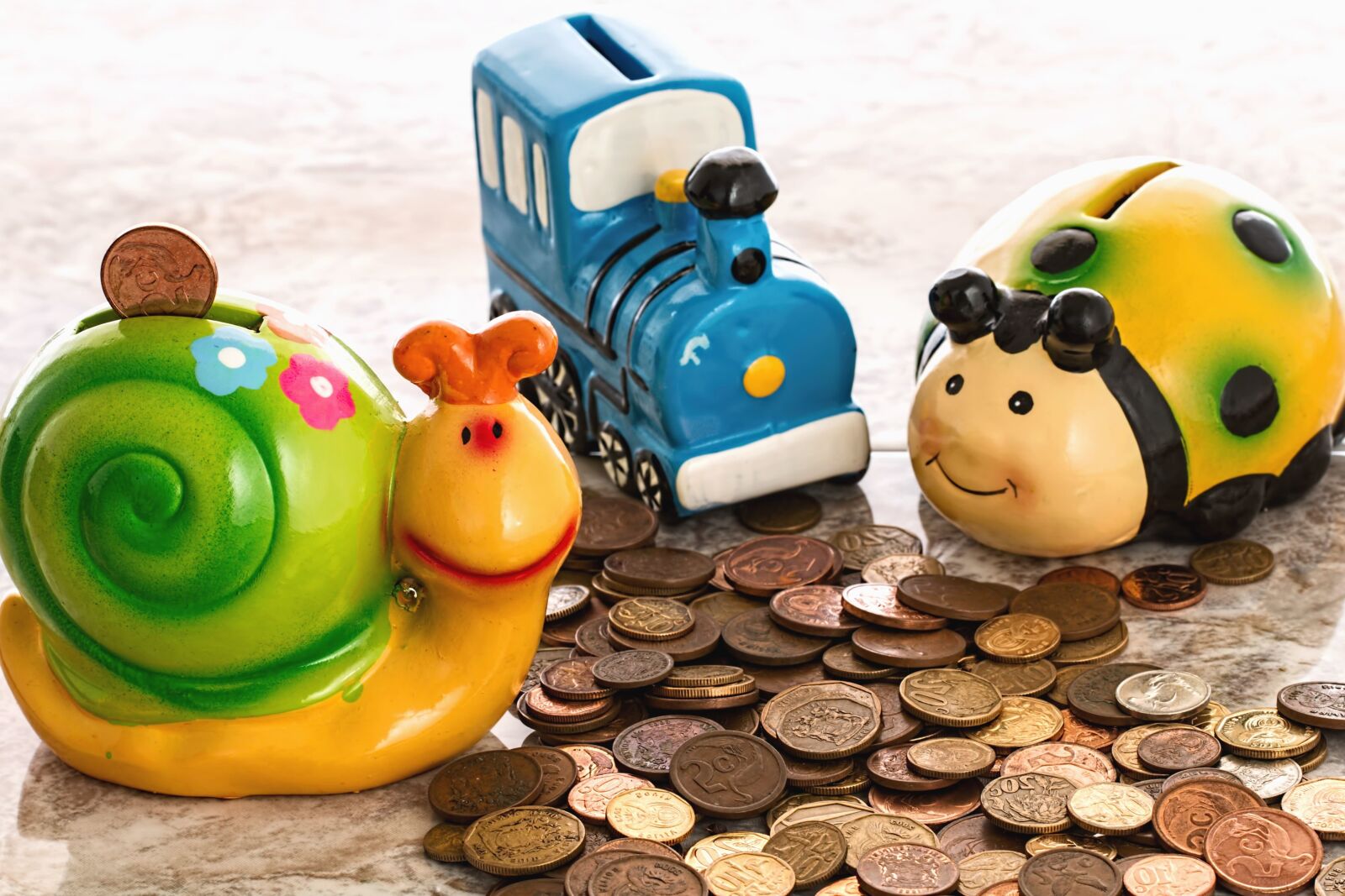Canon EOS 70D sample photo. Ladybug, snail, train, toy photography