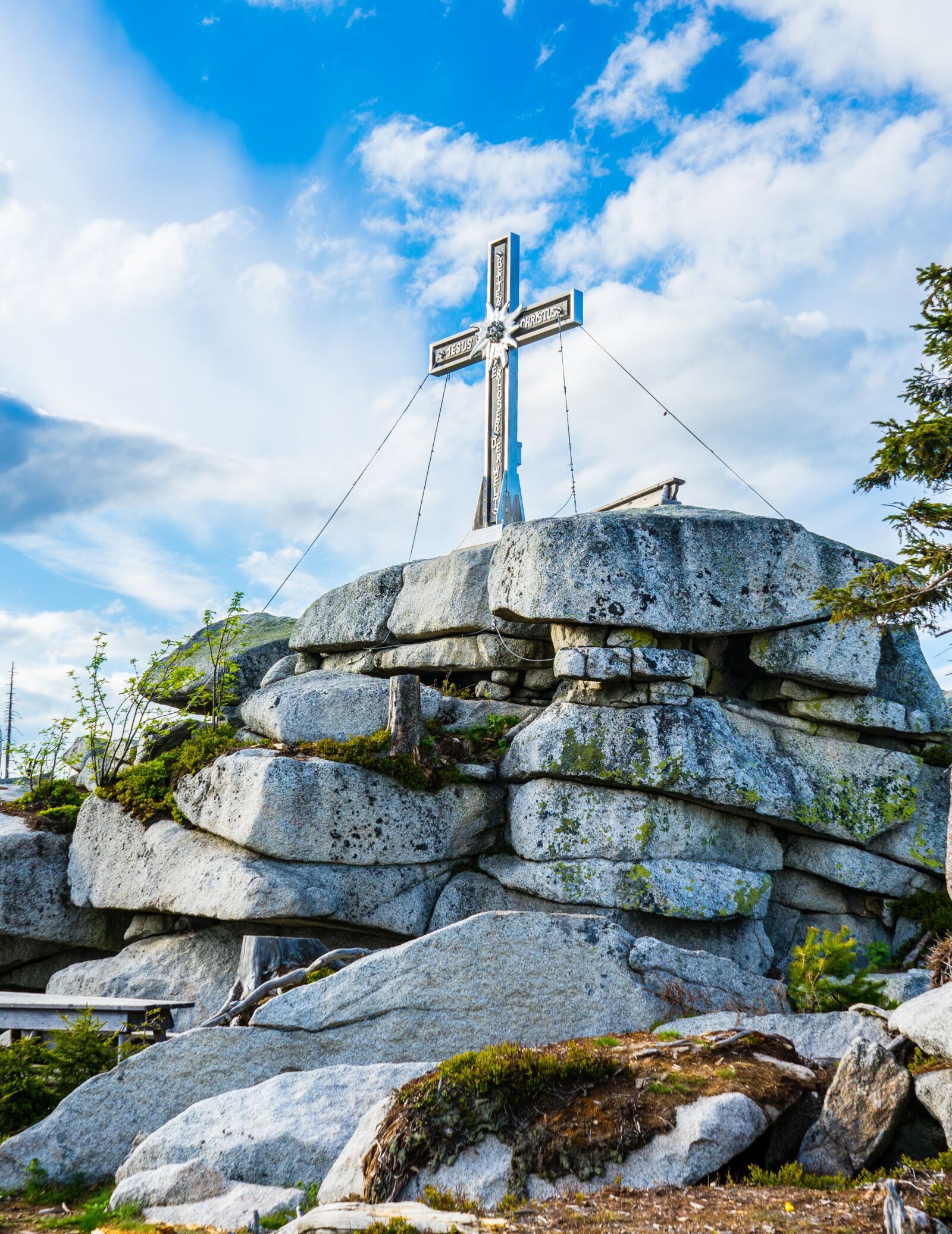 Sony a7 II + Sony FE 28-70mm F3.5-5.6 OSS sample photo. Plešné, bohemia, hiking photography