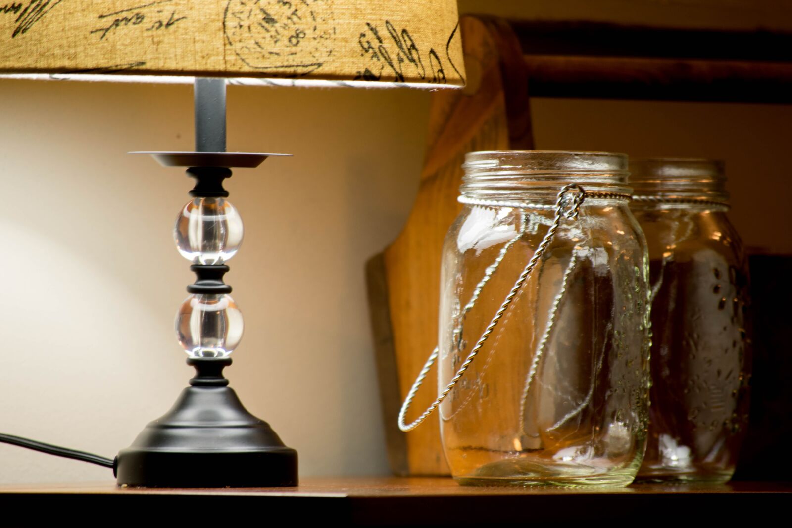 Nikon D3400 sample photo. Lamp, vase, interior photography