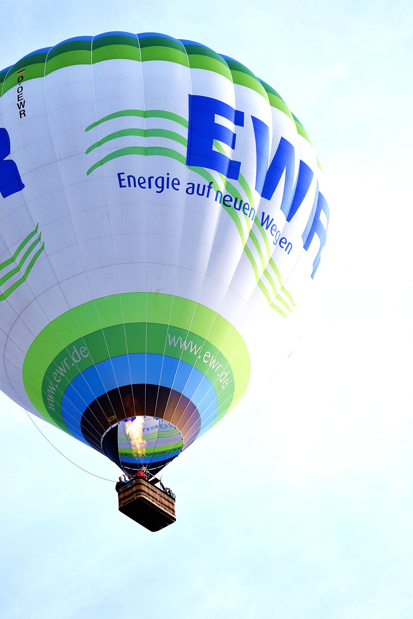 Nikon D3100 sample photo. Hotairballoon, balloon, green photography